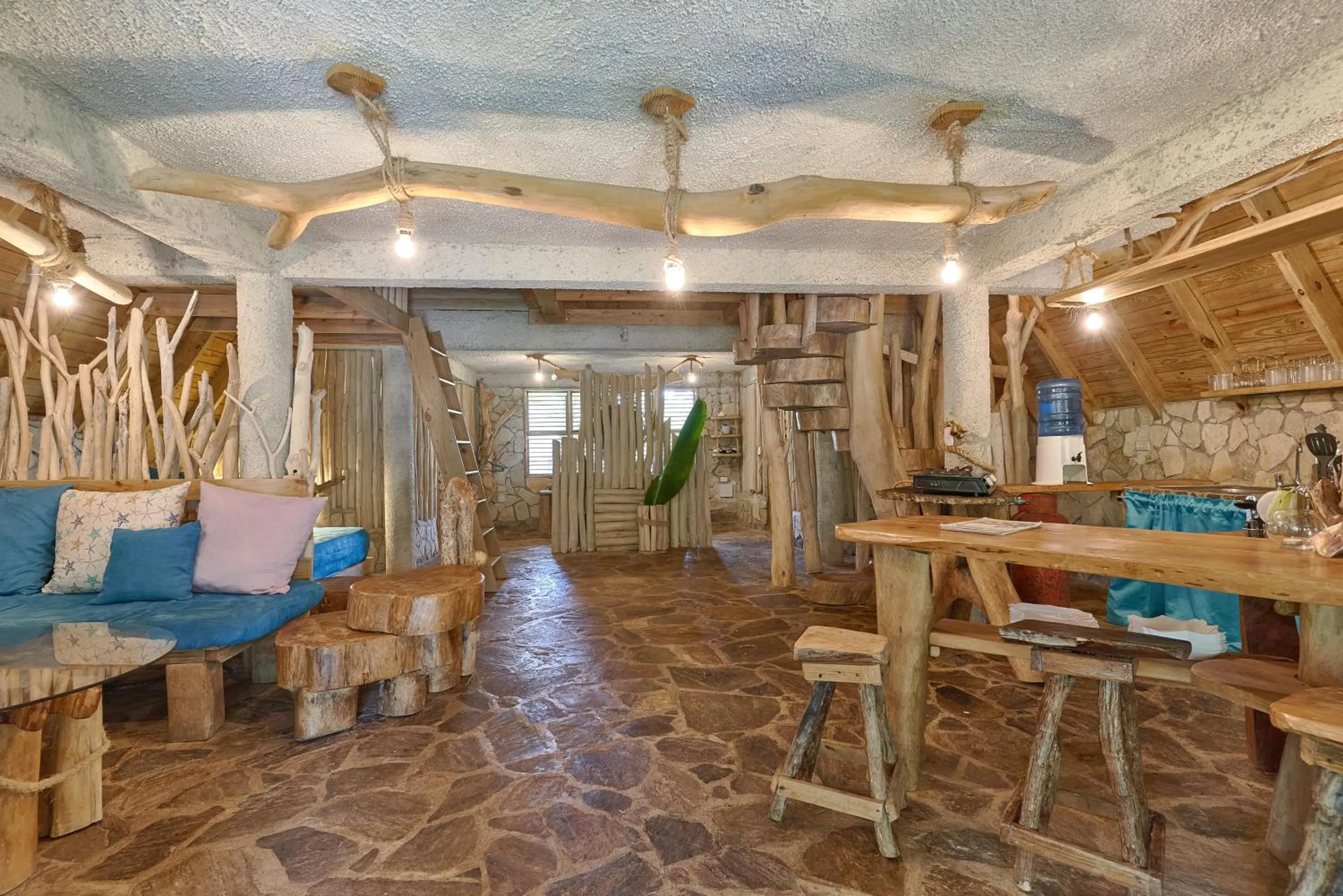 Living room in CHALET TROPICAL Hotel & Restaurant-Pizzeria