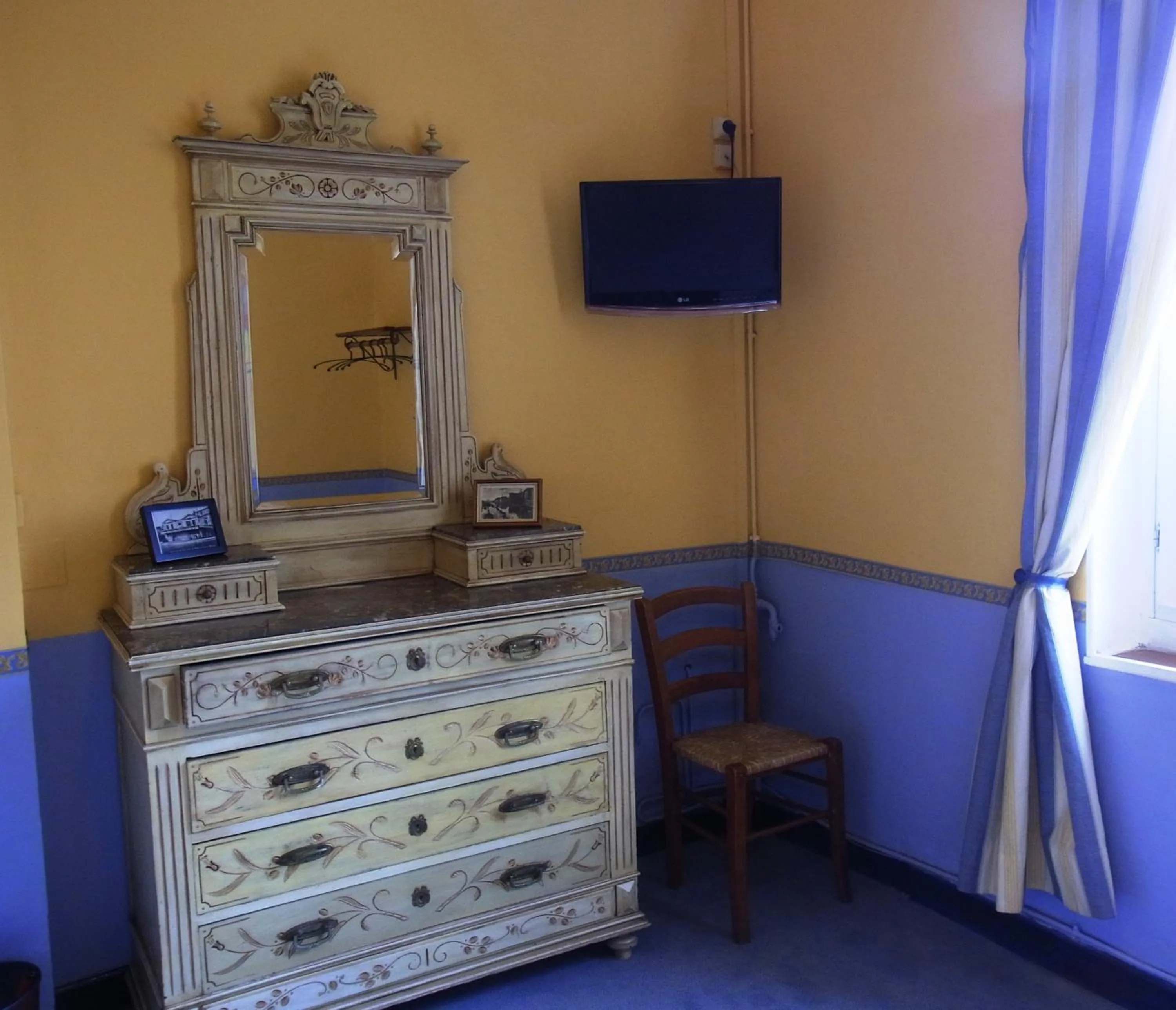 Decorative detail in Constantin