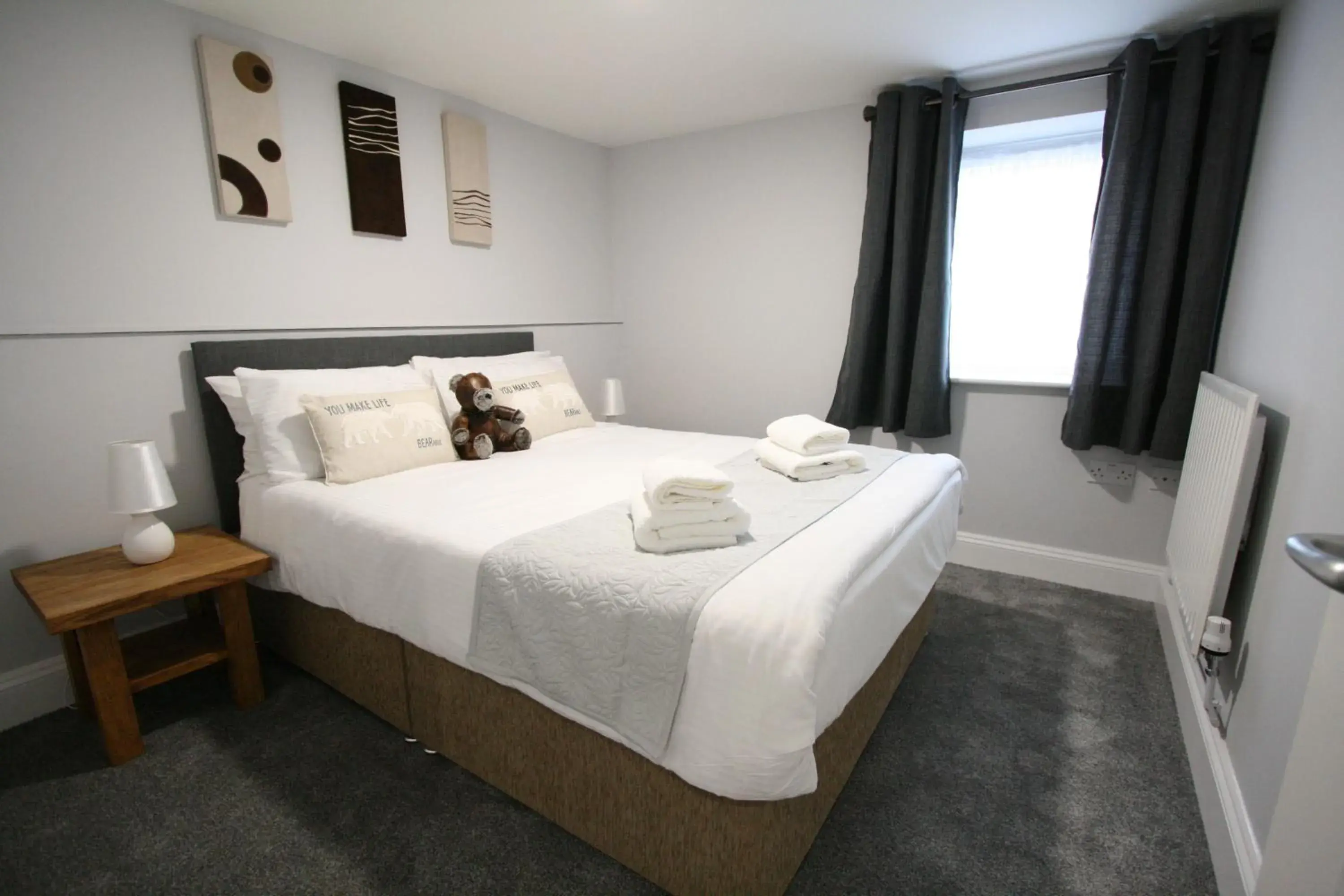 Two-Bedroom Apartment in Nelson By The Docks Serviced Apartments by Roomsbooked Two-Bedroom Apartment in Nelson By The Docks Serviced Apartments by Roomsbooked