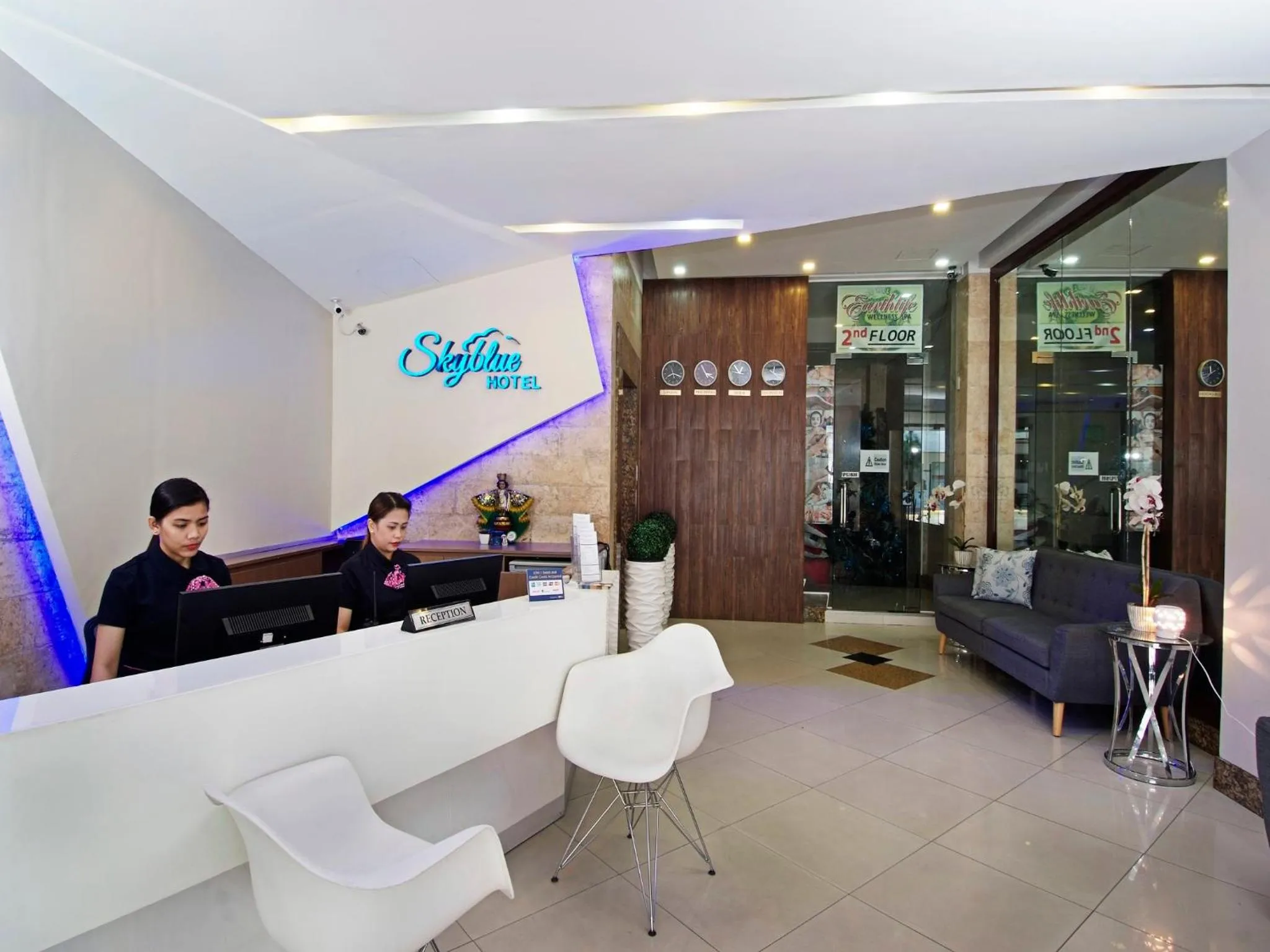 Lobby or reception in Skyblue Hotel