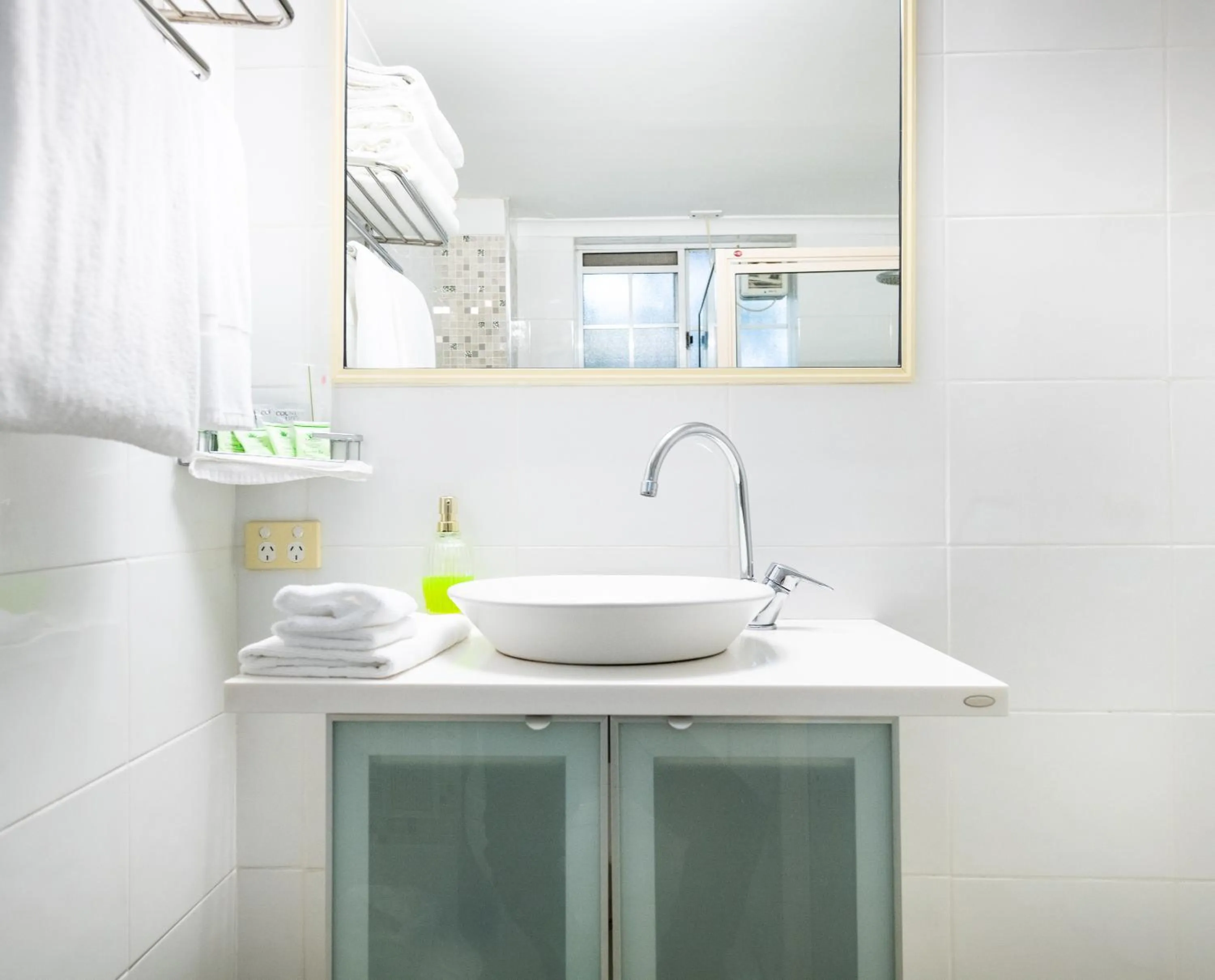 Golden Age Motor Inn