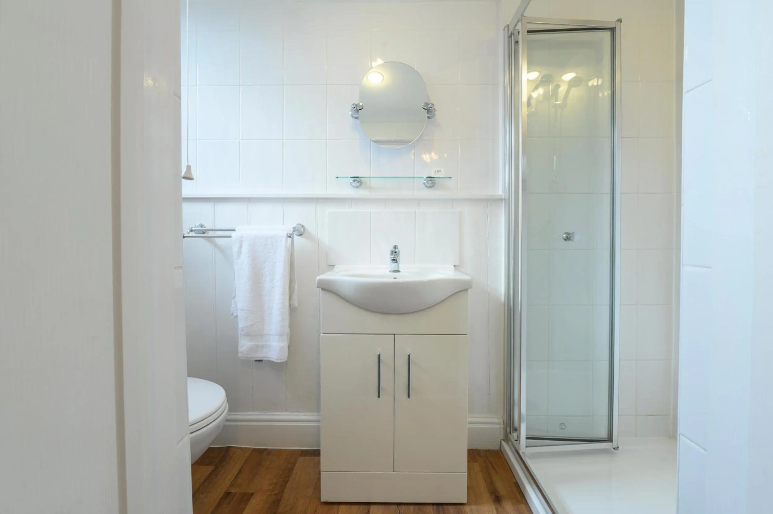 Bathroom in THE LAZY LION