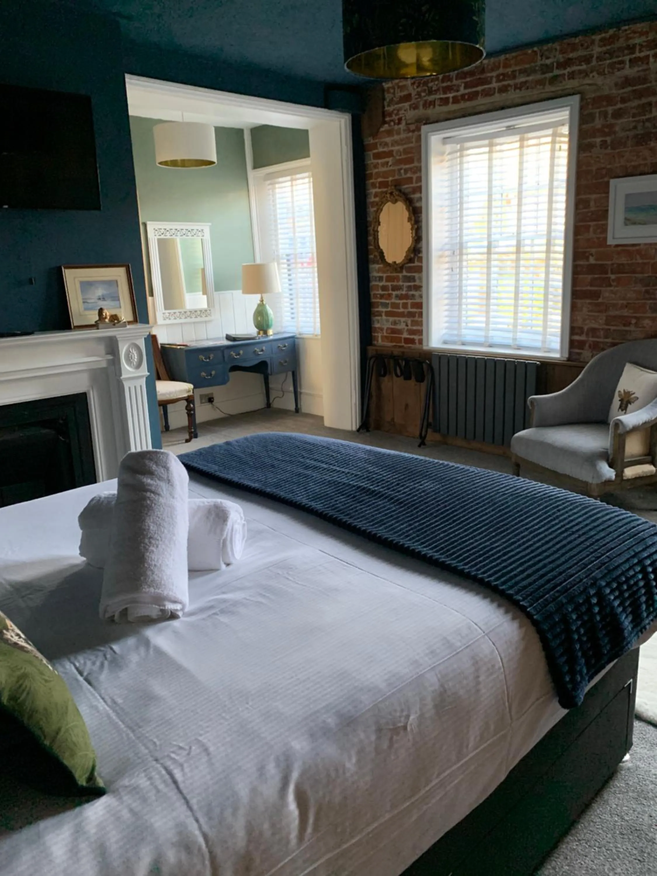 Bed in THE LAZY LION