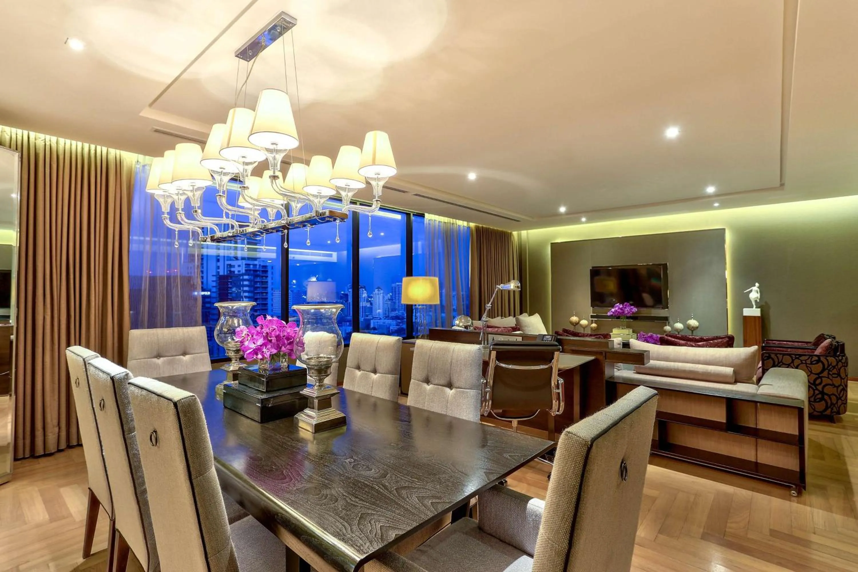 Bedroom in Hilton Sukhumvit Bangkok