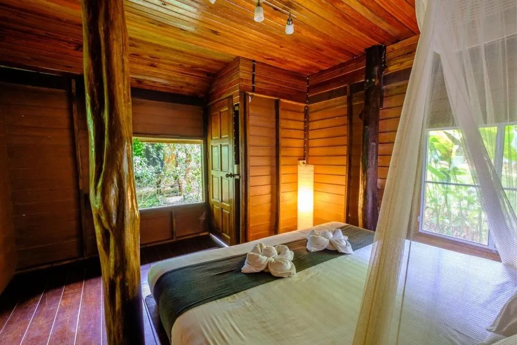 Bed in Khao Sok Silver Cliff Resort