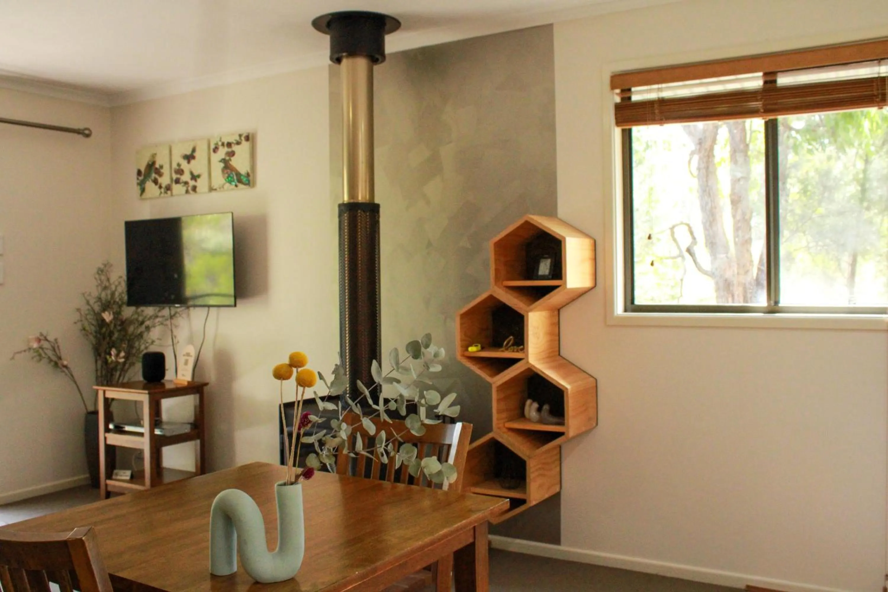 TV and multimedia in 31 The Rocks