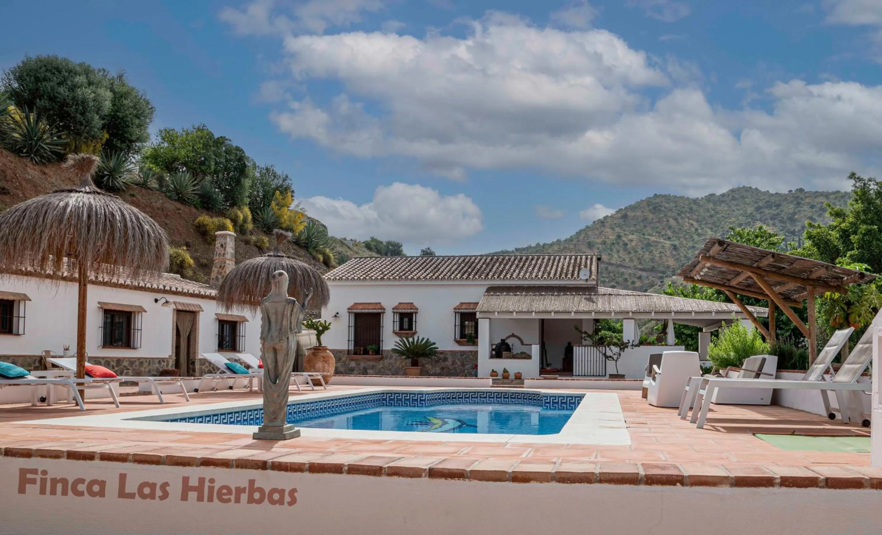 Property building in Finca Las Hierbas B&B