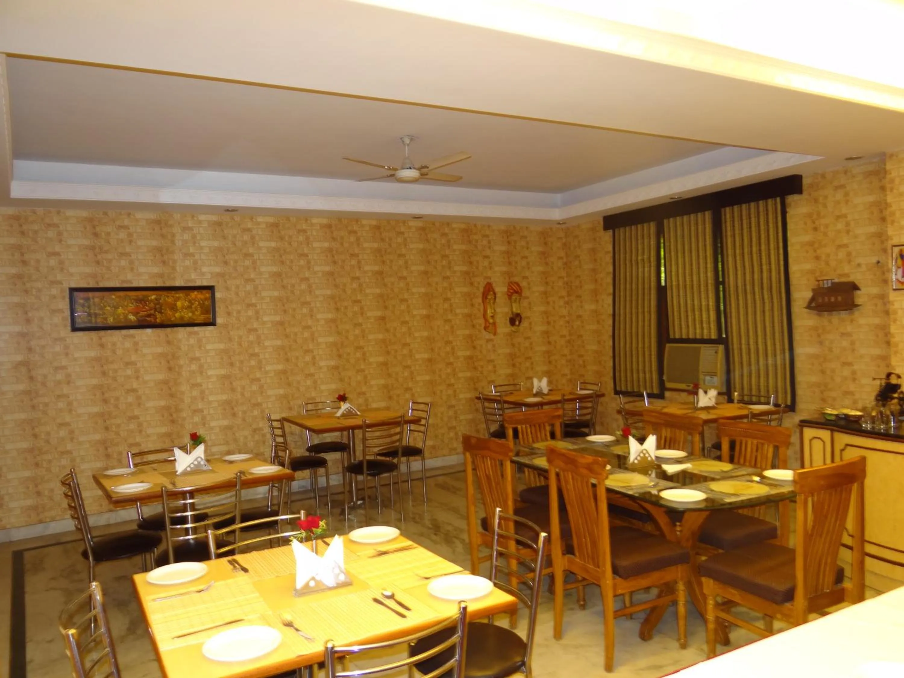 Restaurant/places to eat in Angel Residency