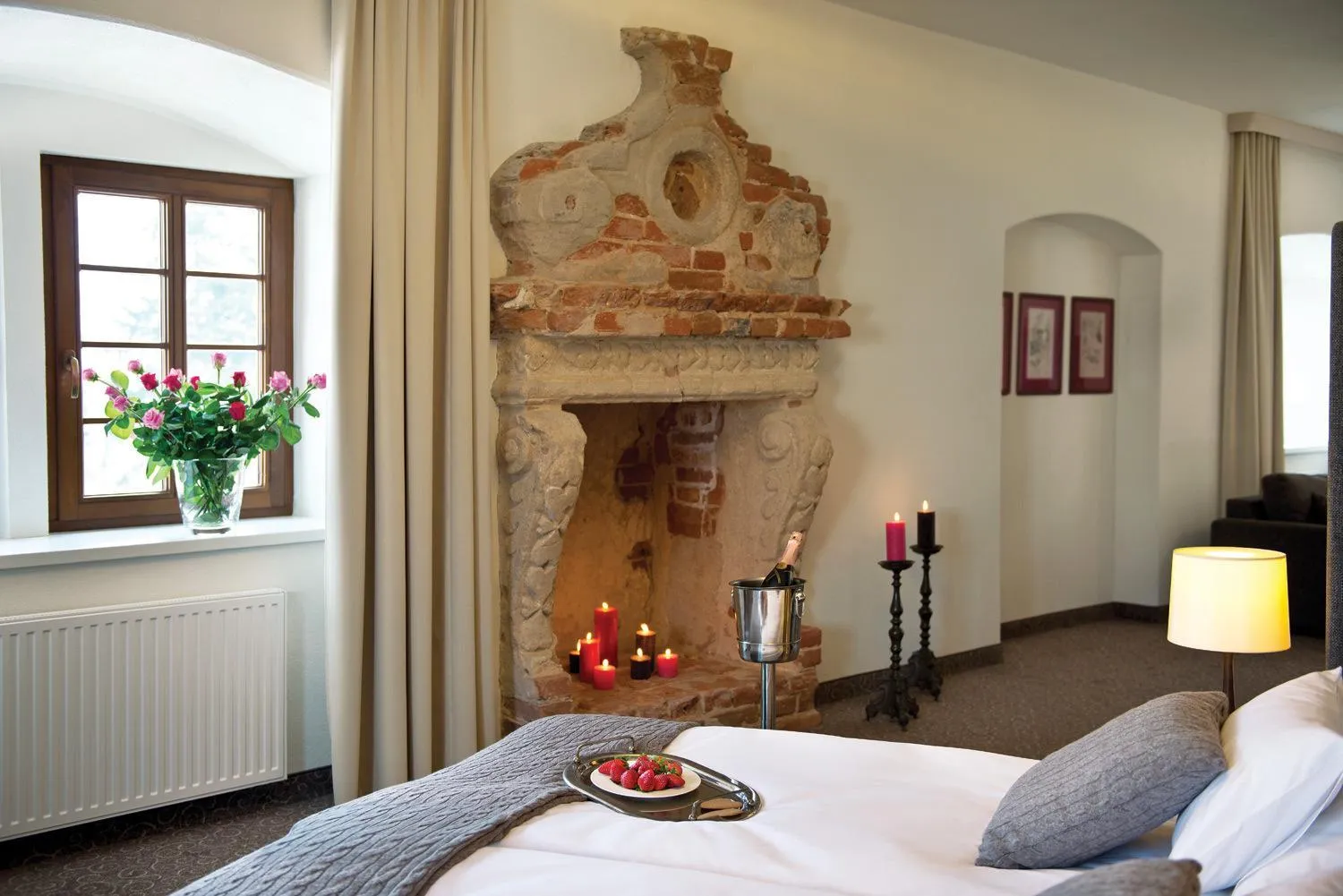 Bed in Uroczysko Siedmiu Stawów & Spa by L'Occitane