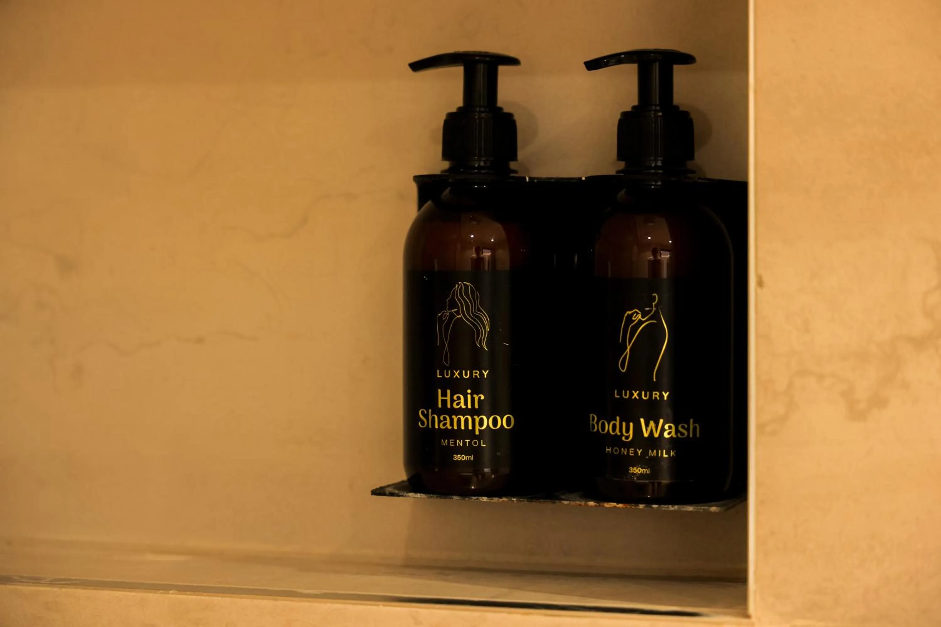 Bathroom in Hotel Apollon Sarande