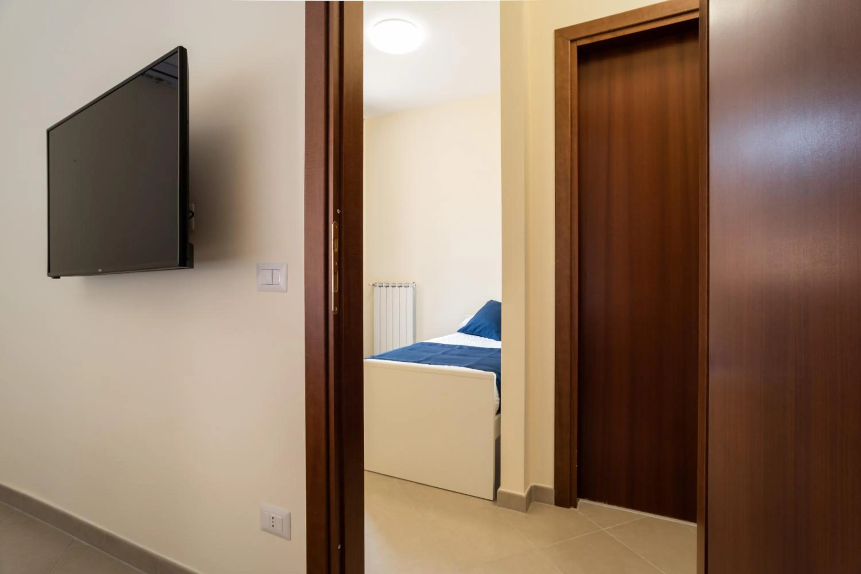 Bed in Minerva Monks Inn