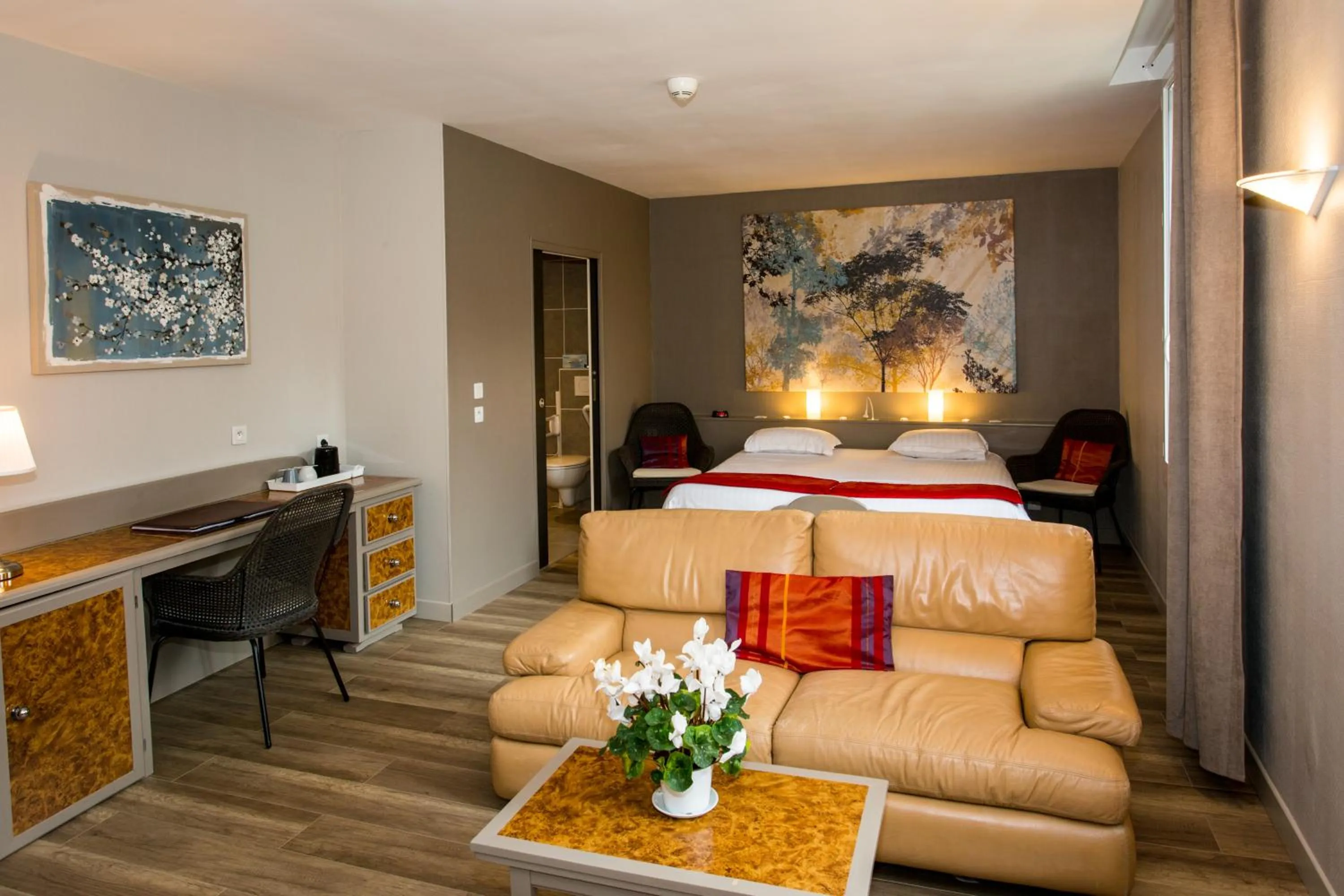 furniture in Hotel Les Ursulines