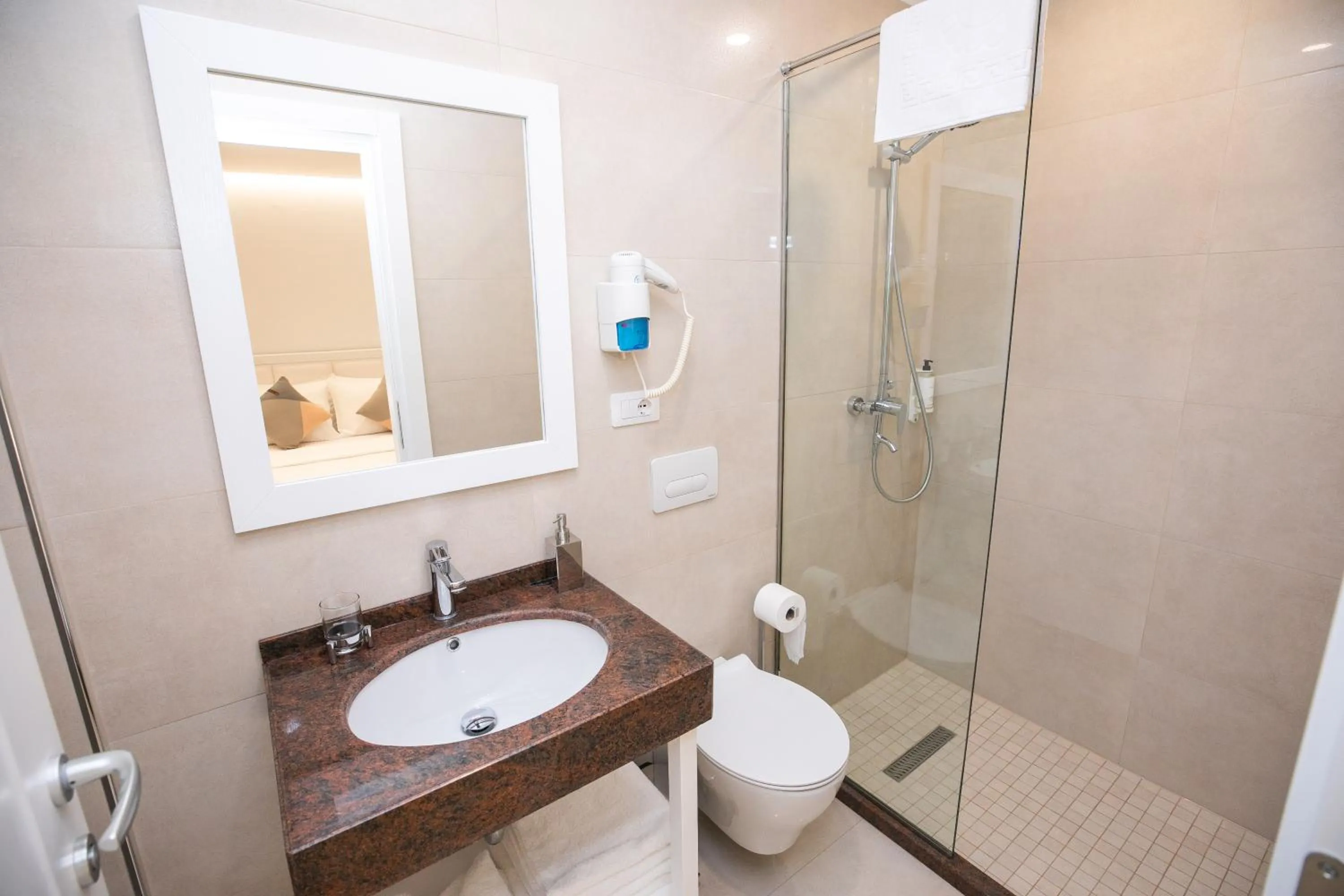 Bathroom in Hotel Elior