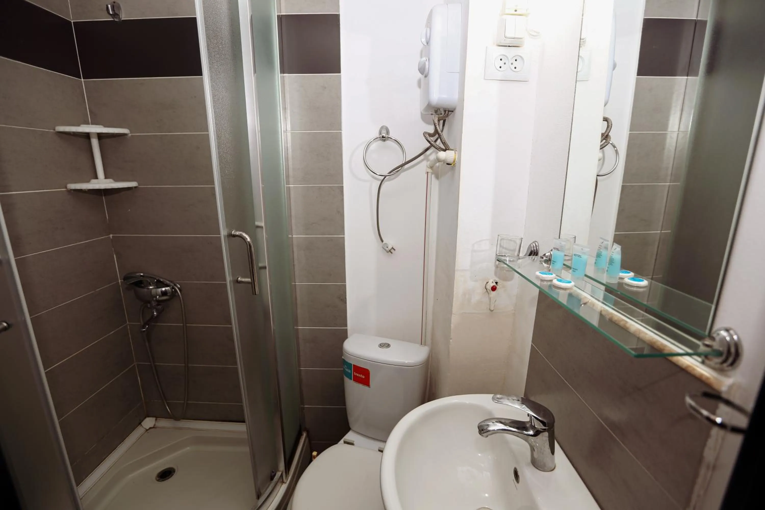 Bathroom in Hotel Isaka