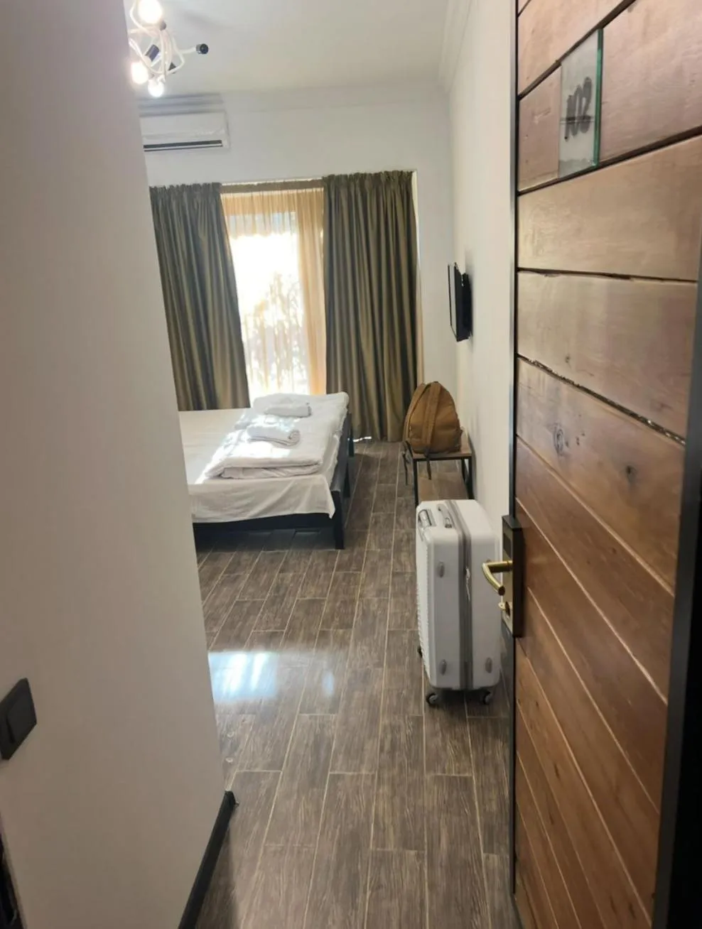 Bedroom, Bed in Hotel Isaka