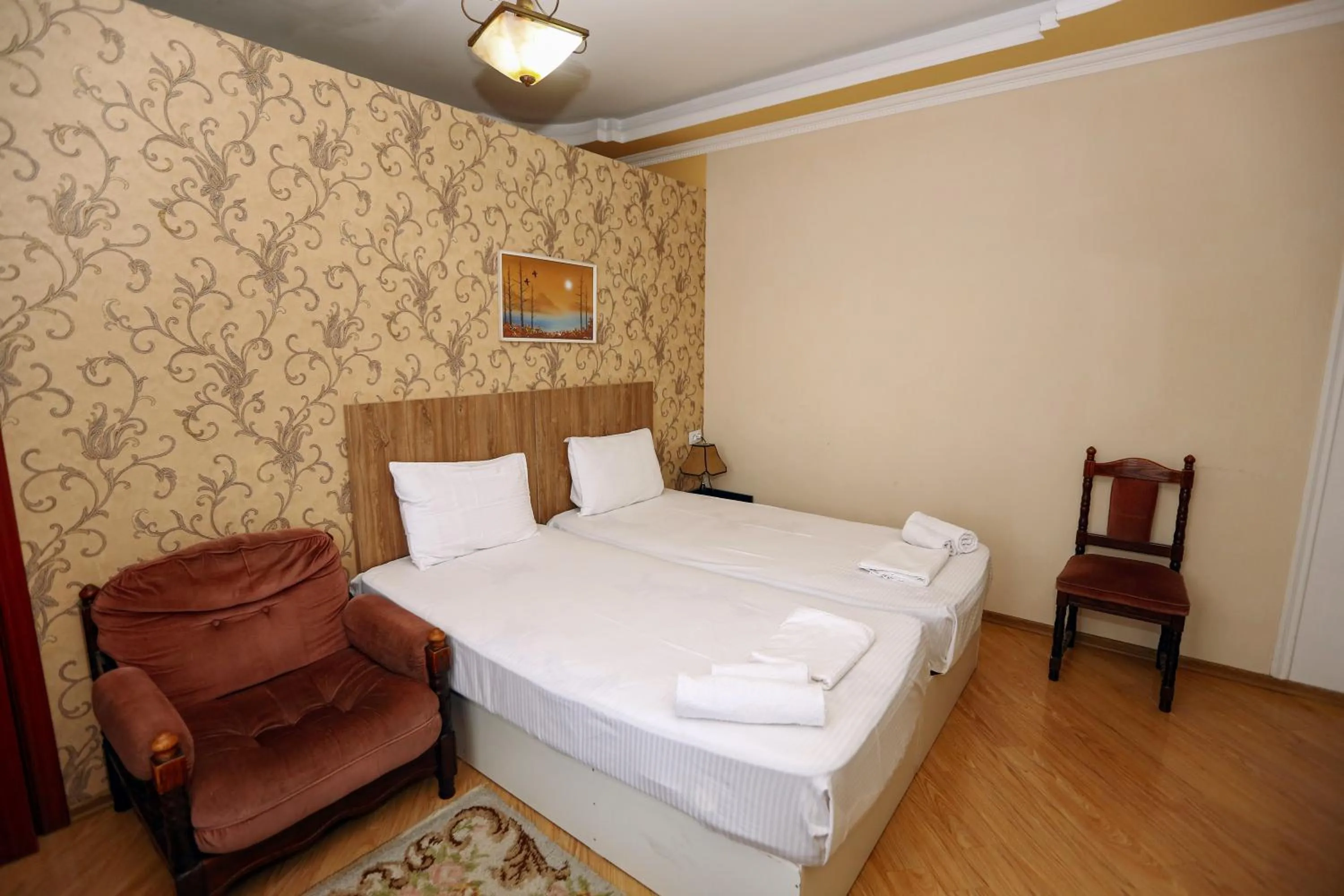 Photo of the whole room, Bed in Hotel Isaka