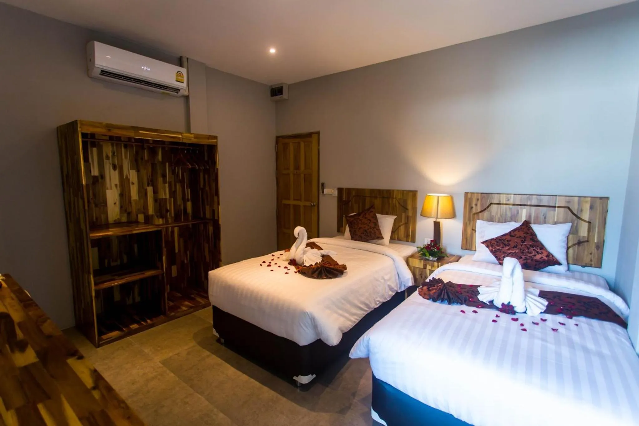 Bed in @HOsTEL PHANGAN