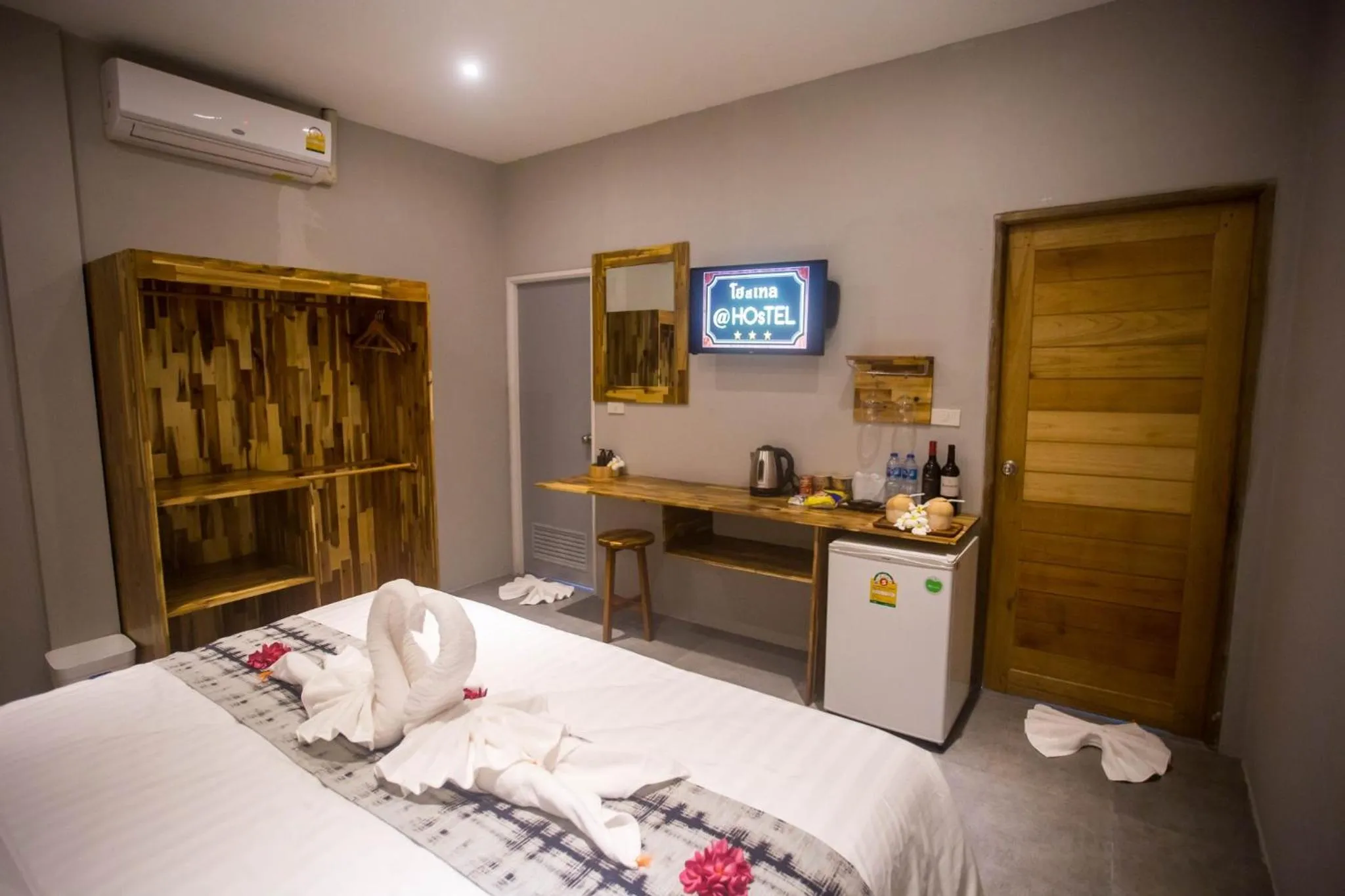 Bed in @HOsTEL PHANGAN