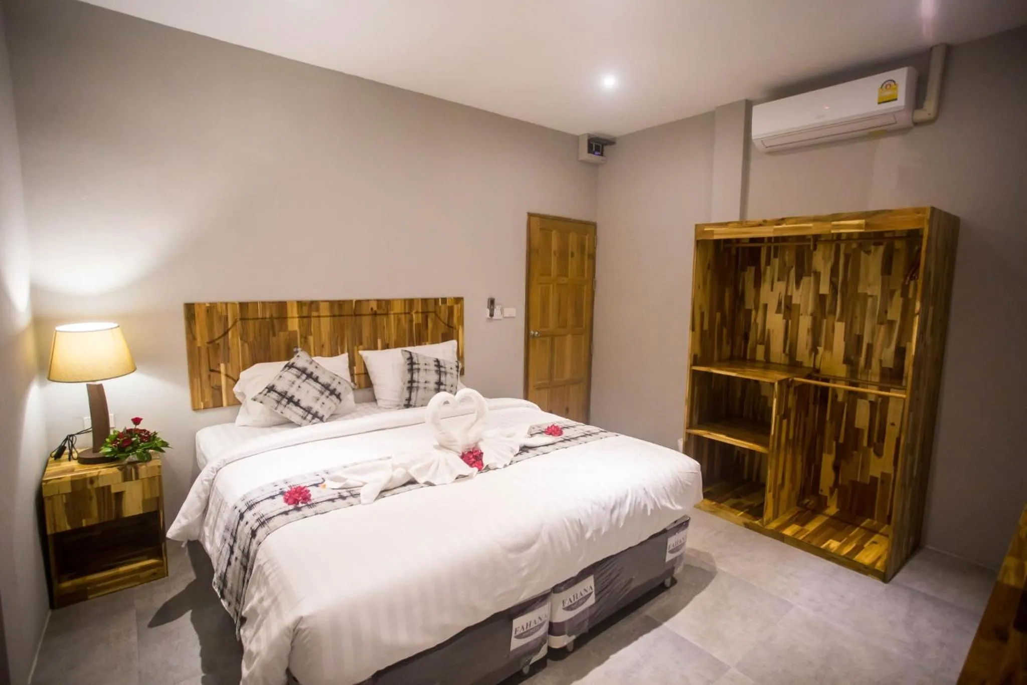 Bed in @HOsTEL PHANGAN