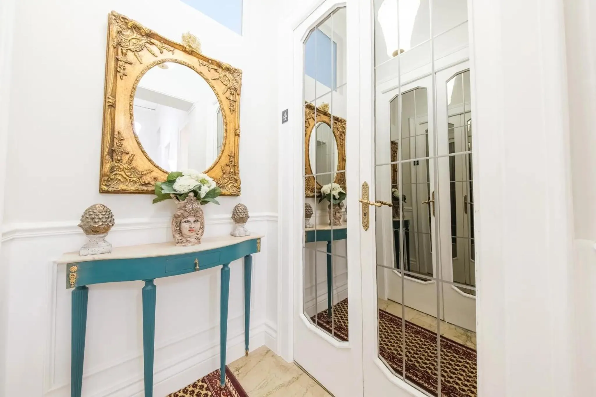 Decorative detail in Il galleone