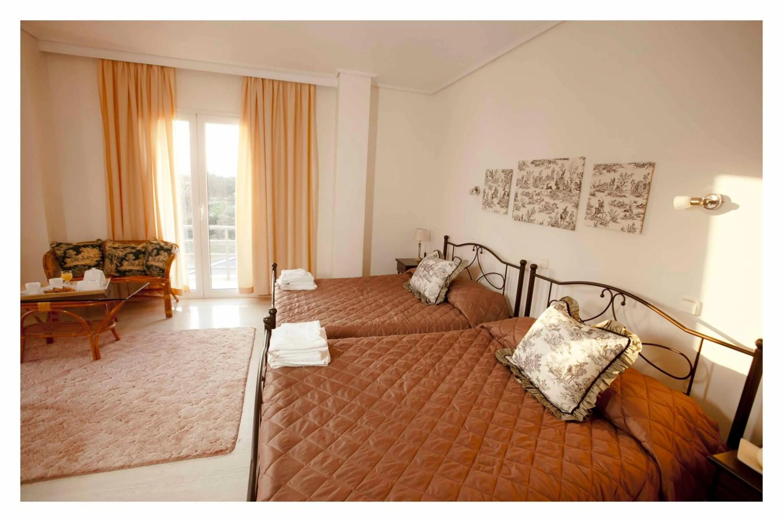 Bed in Minavra Hotel