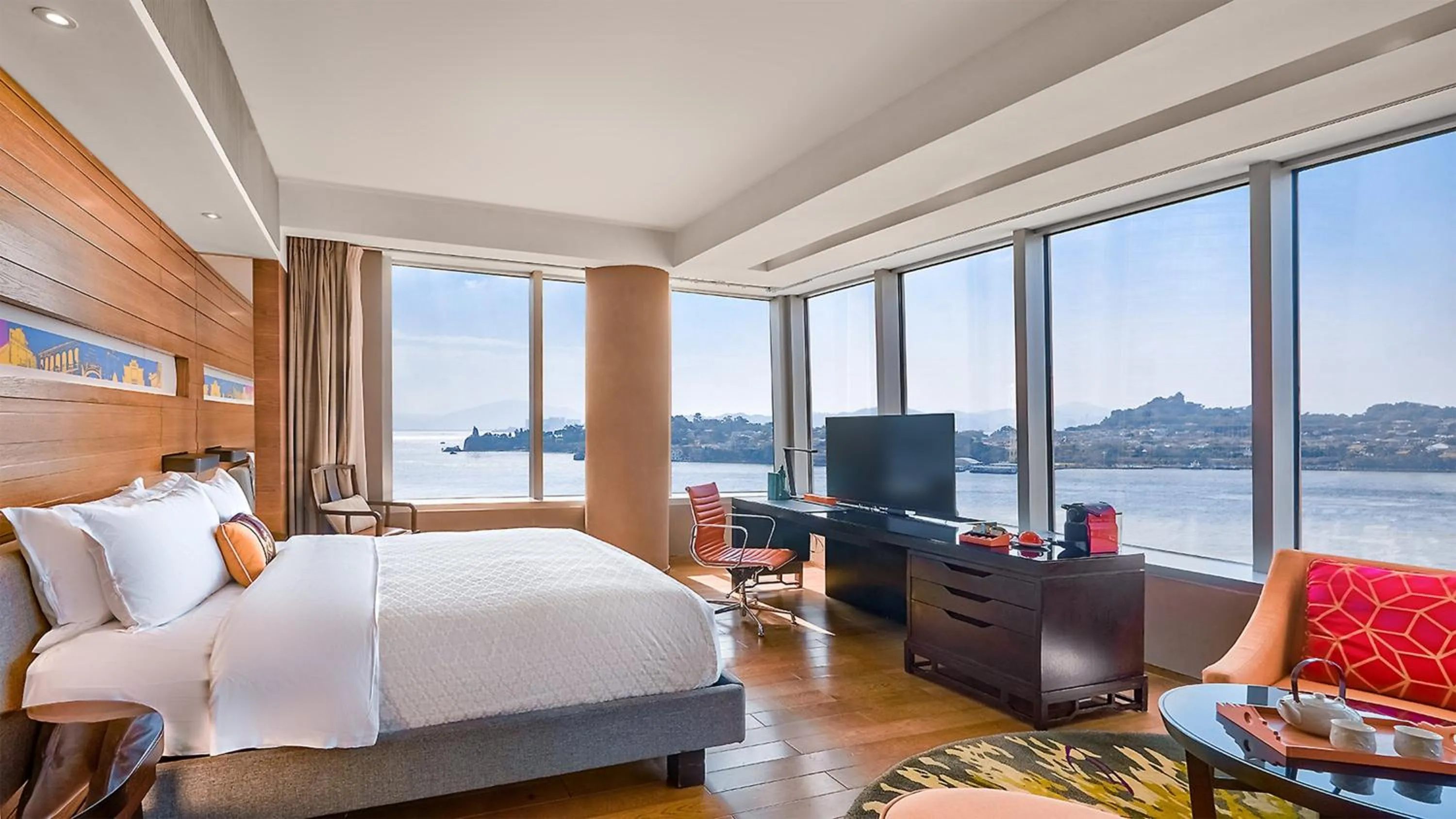 Photo of the whole room, Bed in Hotel Indigo Xiamen Harbour by IHG