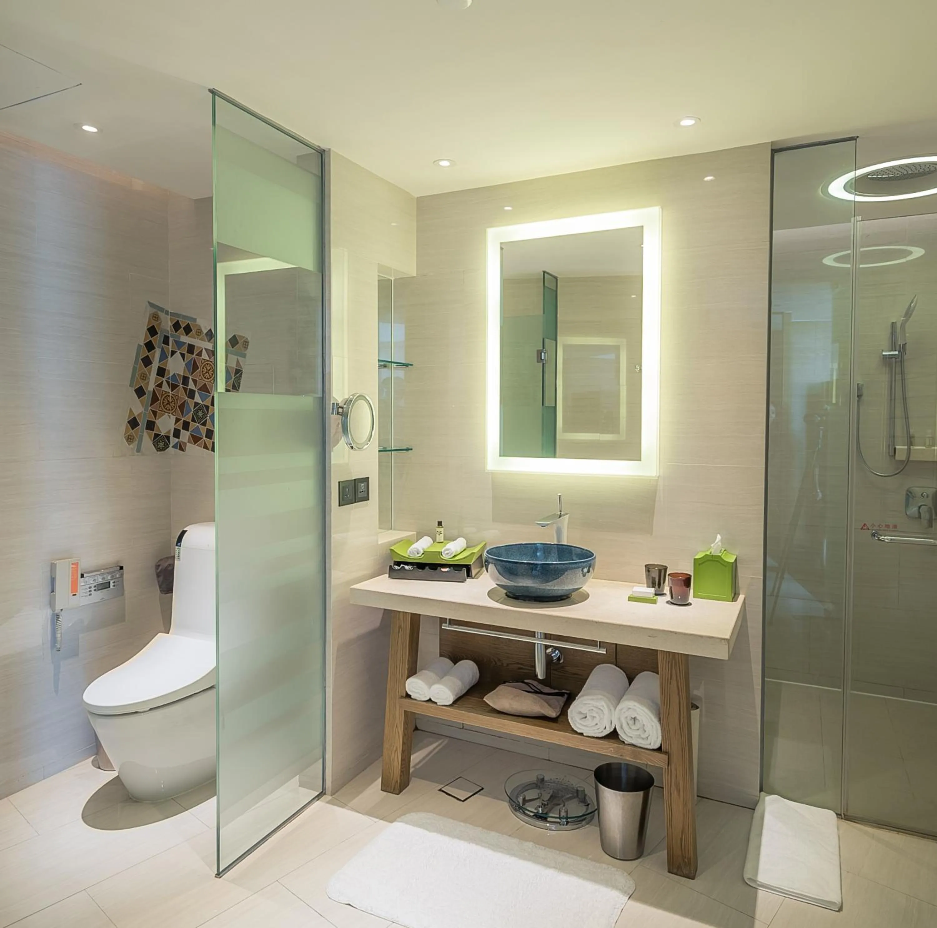 Photo of the whole room in Hotel Indigo Xiamen Harbour by IHG