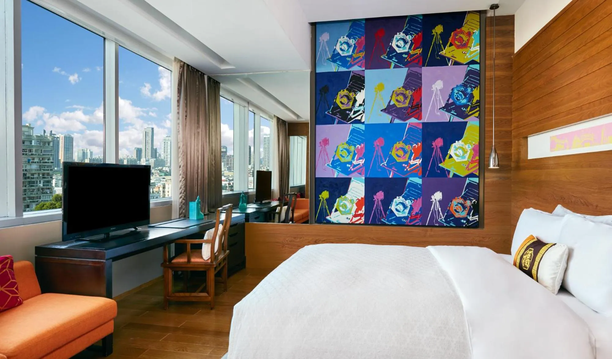 View (from property/room), Bed in Hotel Indigo Xiamen Harbour by IHG