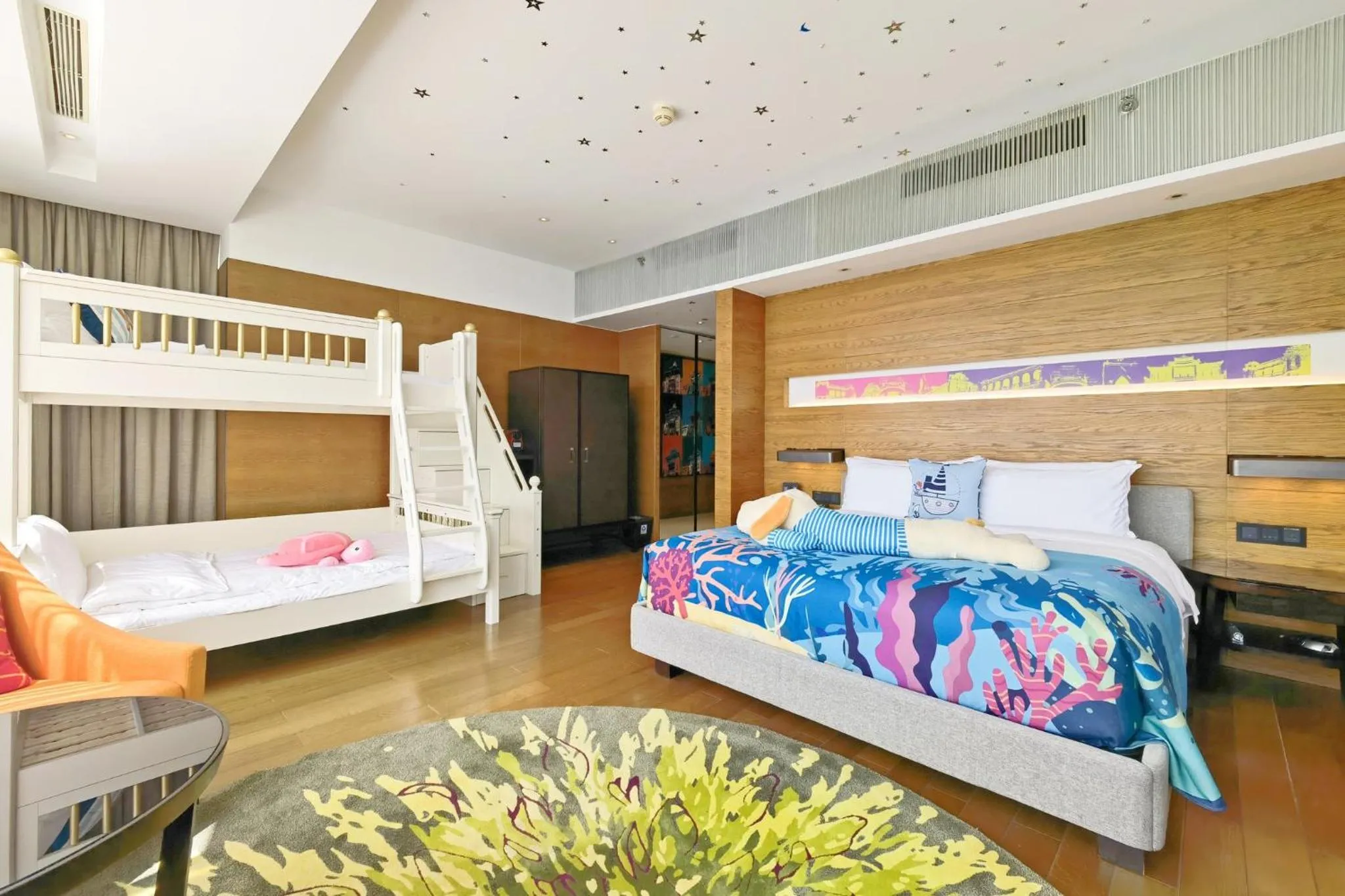 Photo of the whole room, Bed in Hotel Indigo Xiamen Harbour by IHG