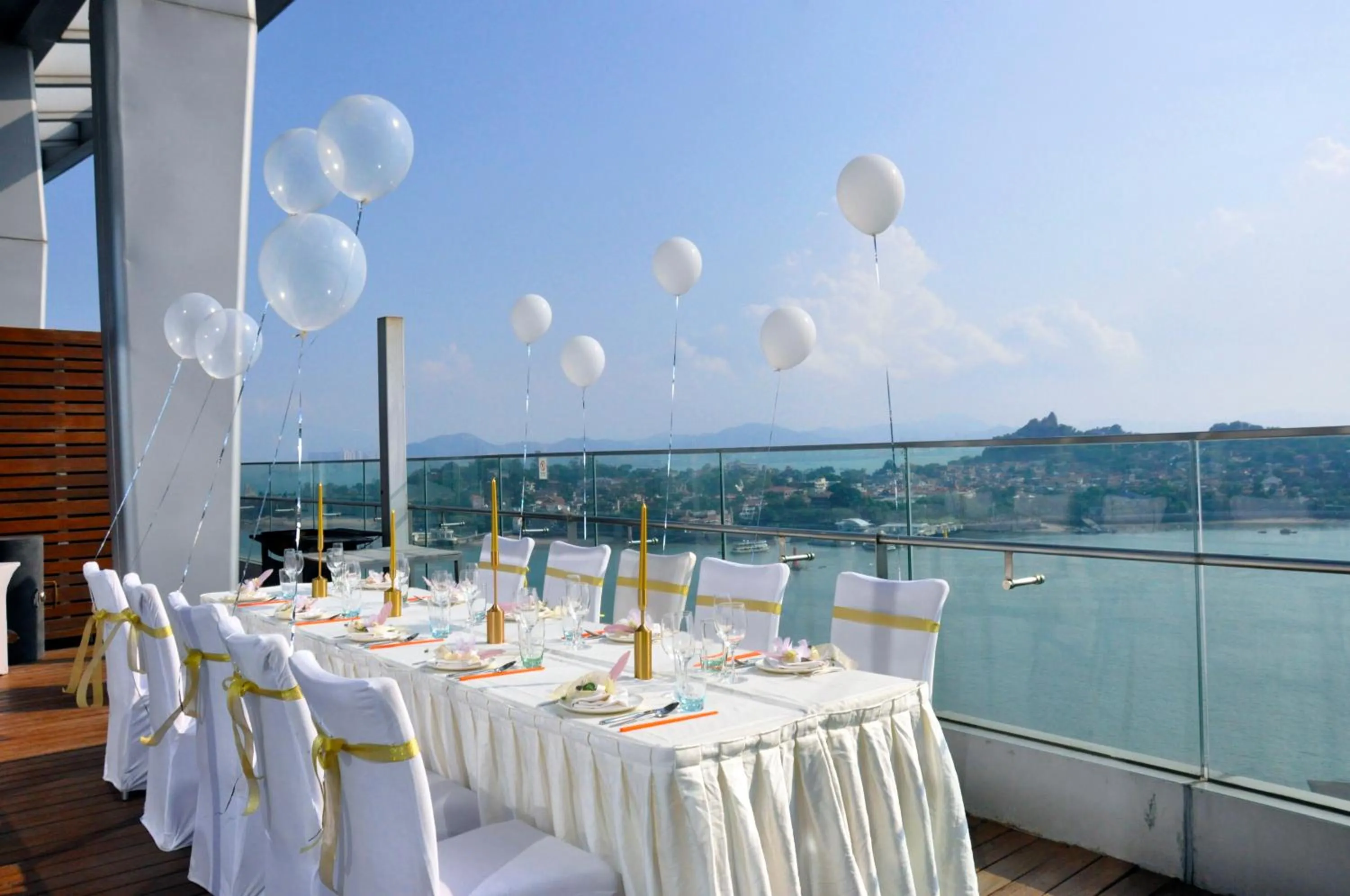 Swimming pool in Hotel Indigo Xiamen Harbour by IHG