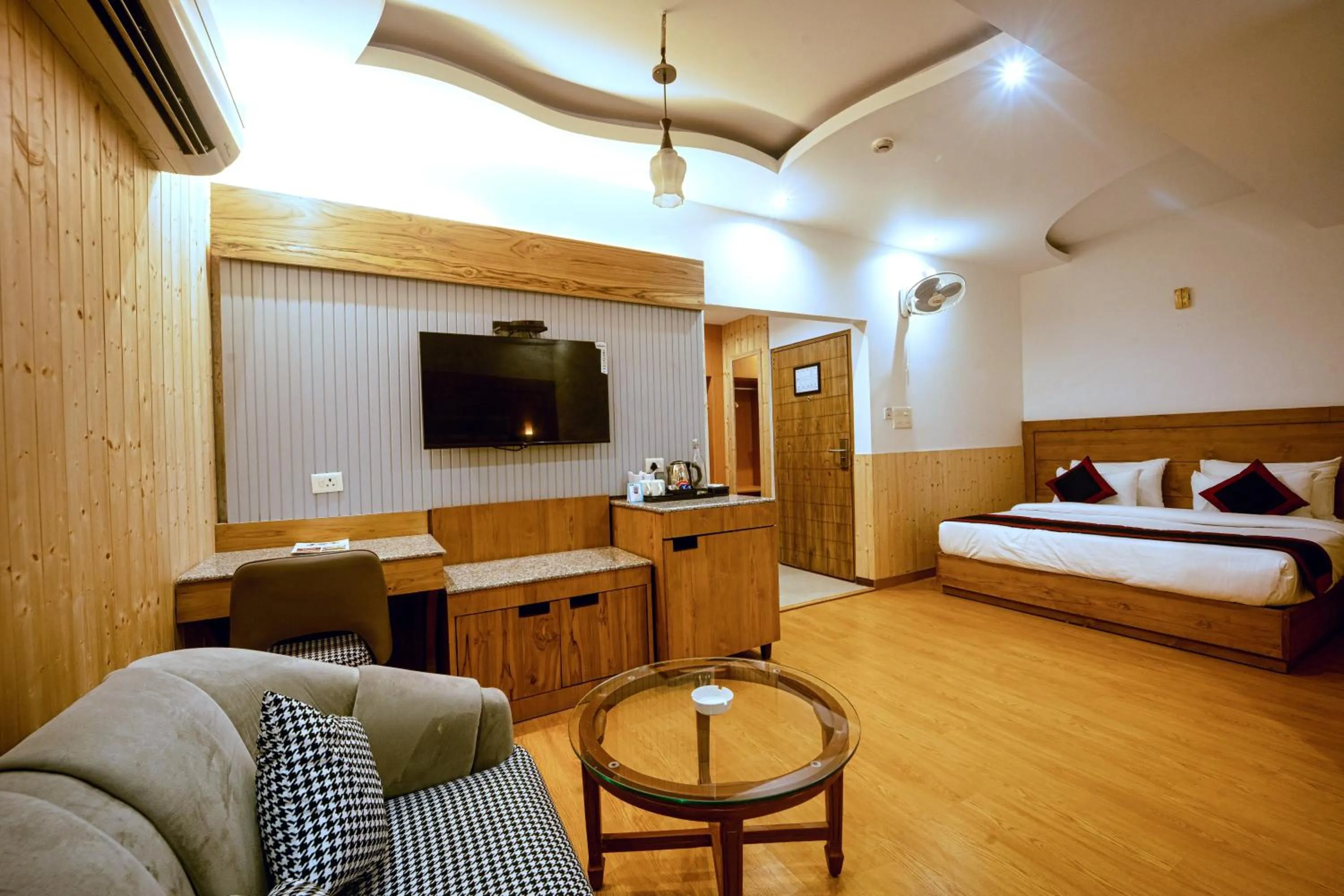 Bedroom, Bed in Grand Legacy Beacon, Dehradun