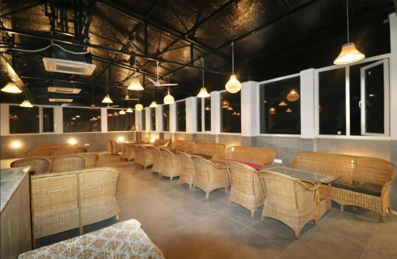 Restaurant/places to eat in Grand Legacy Beacon, Dehradun