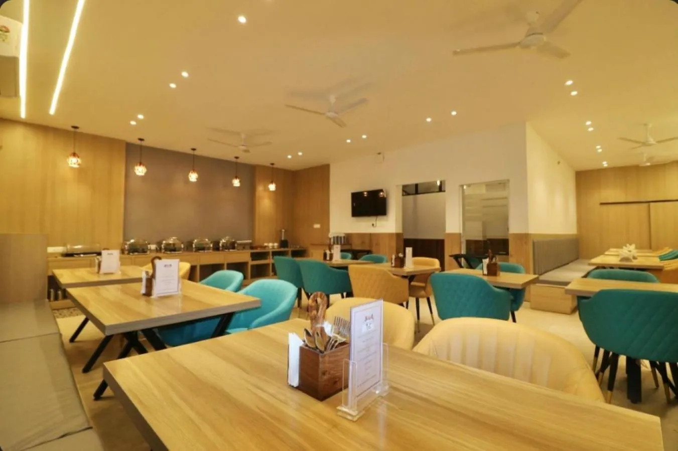 Restaurant/places to eat in Grand Legacy Beacon, Dehradun