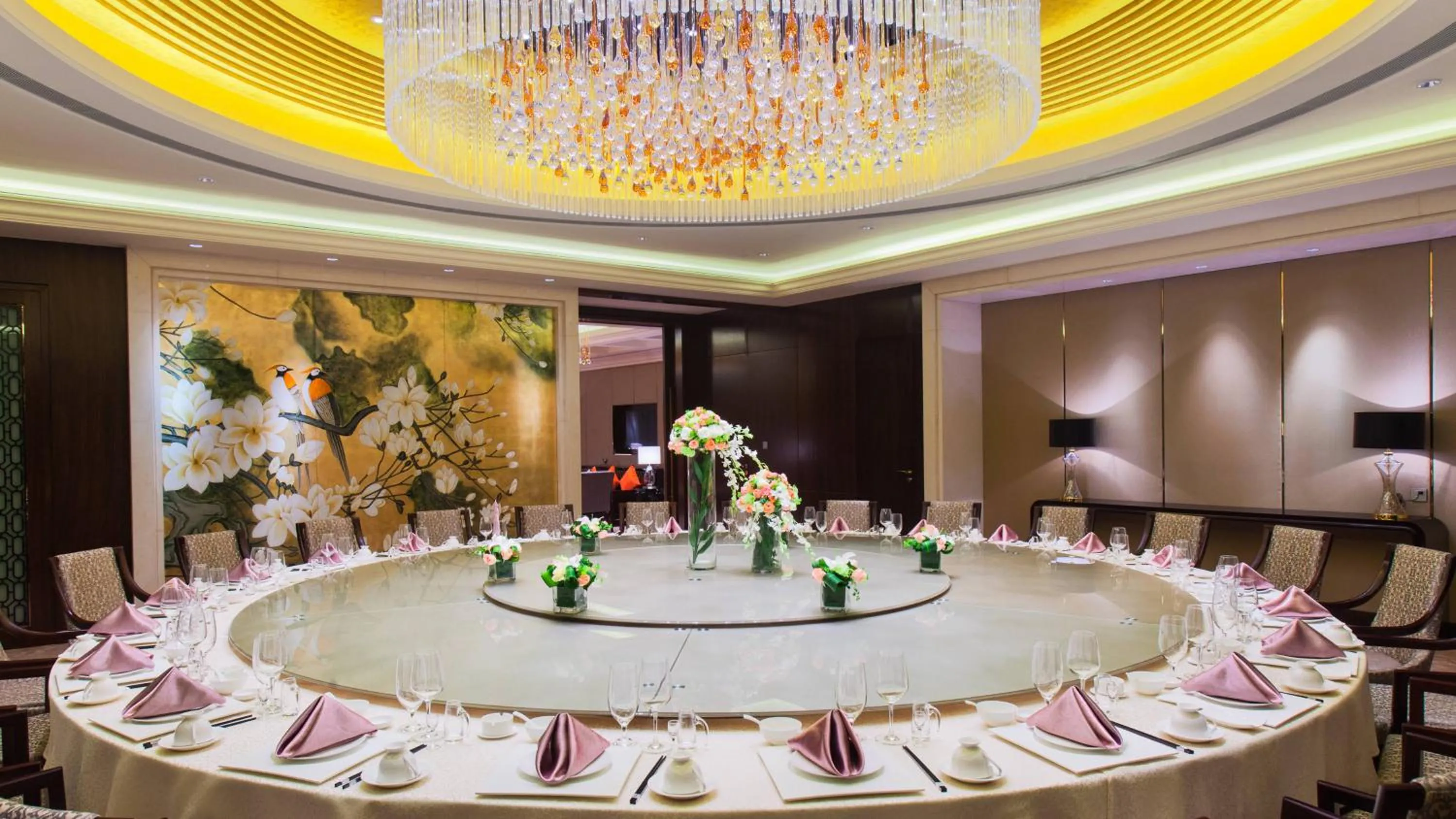 Restaurant/places to eat in Holiday Inn Resort Chaohu Hot Spring by IHG