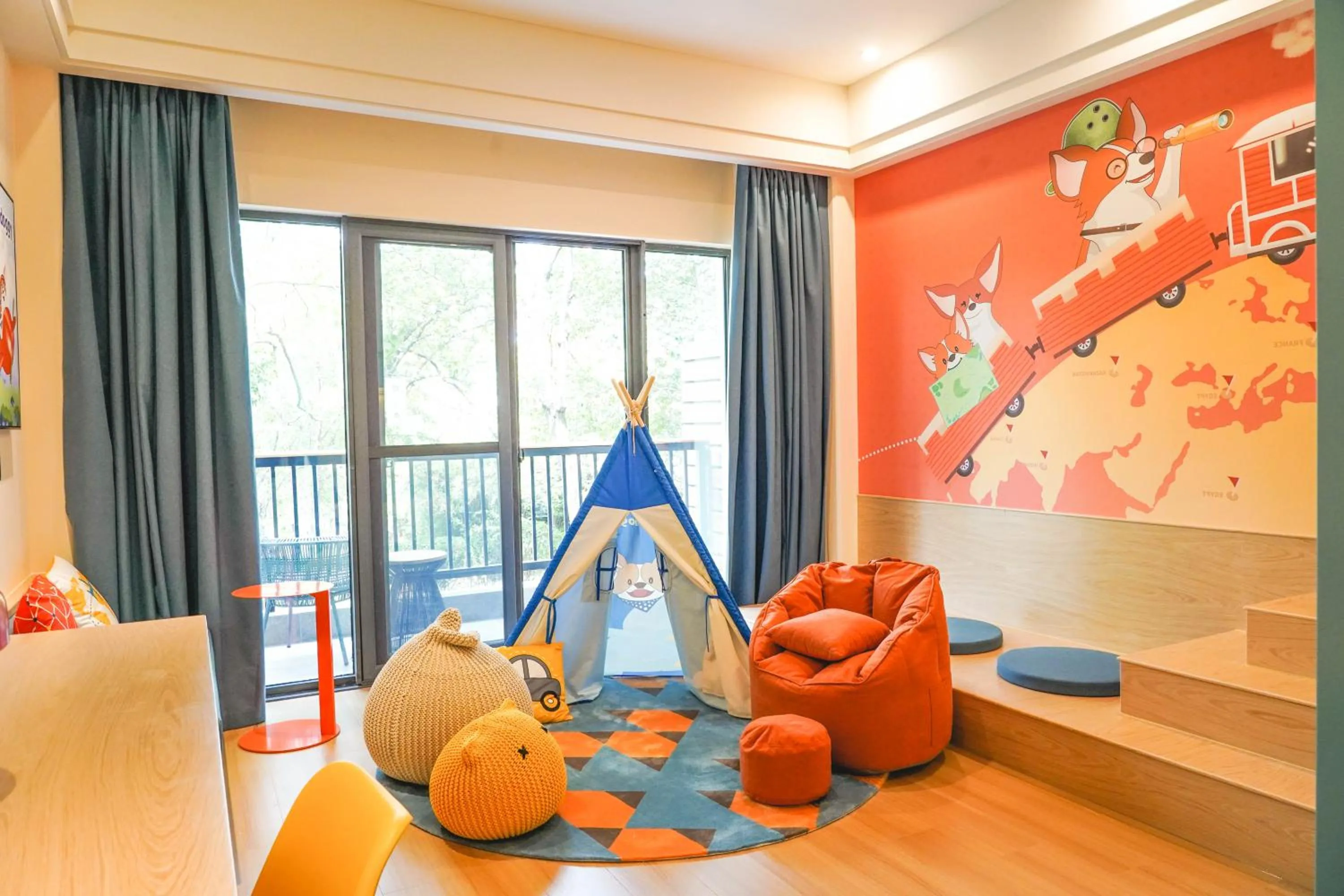 Seating area in Holiday Inn Resort Chaohu Hot Spring by IHG