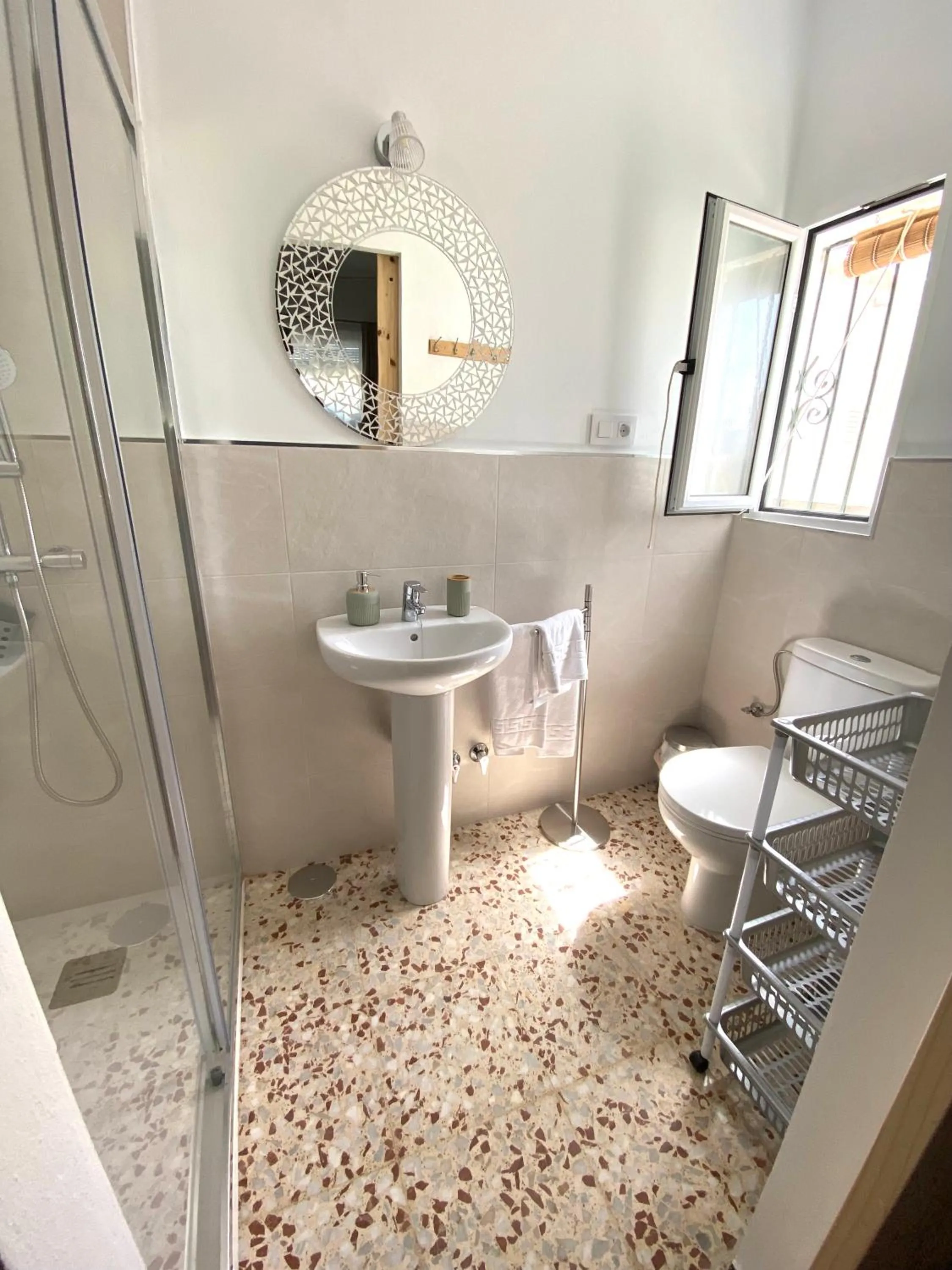Shower in Hotel Rural Casa Fina - Adults Recommended