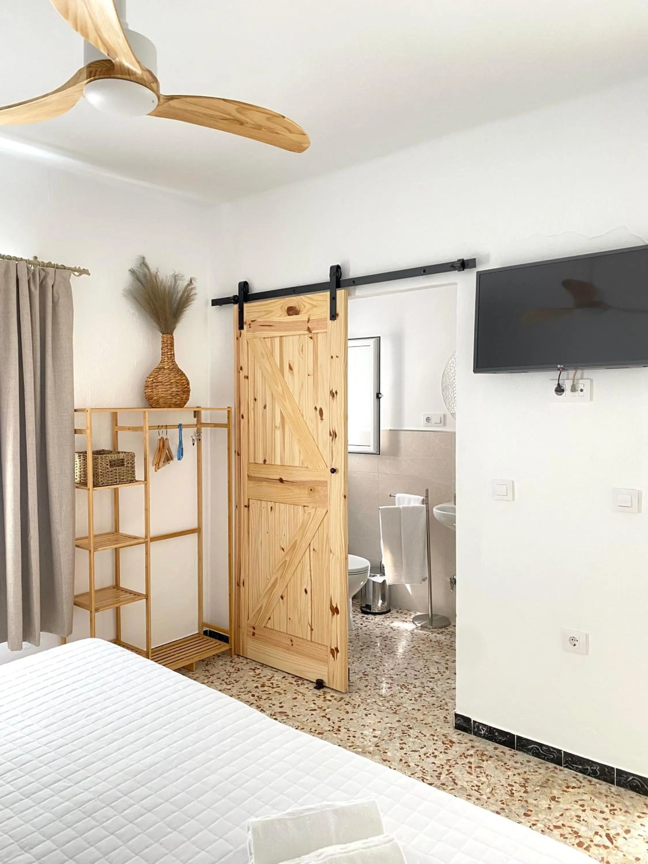 TV and multimedia, Bed in Hotel Rural Casa Fina - Adults Recommended