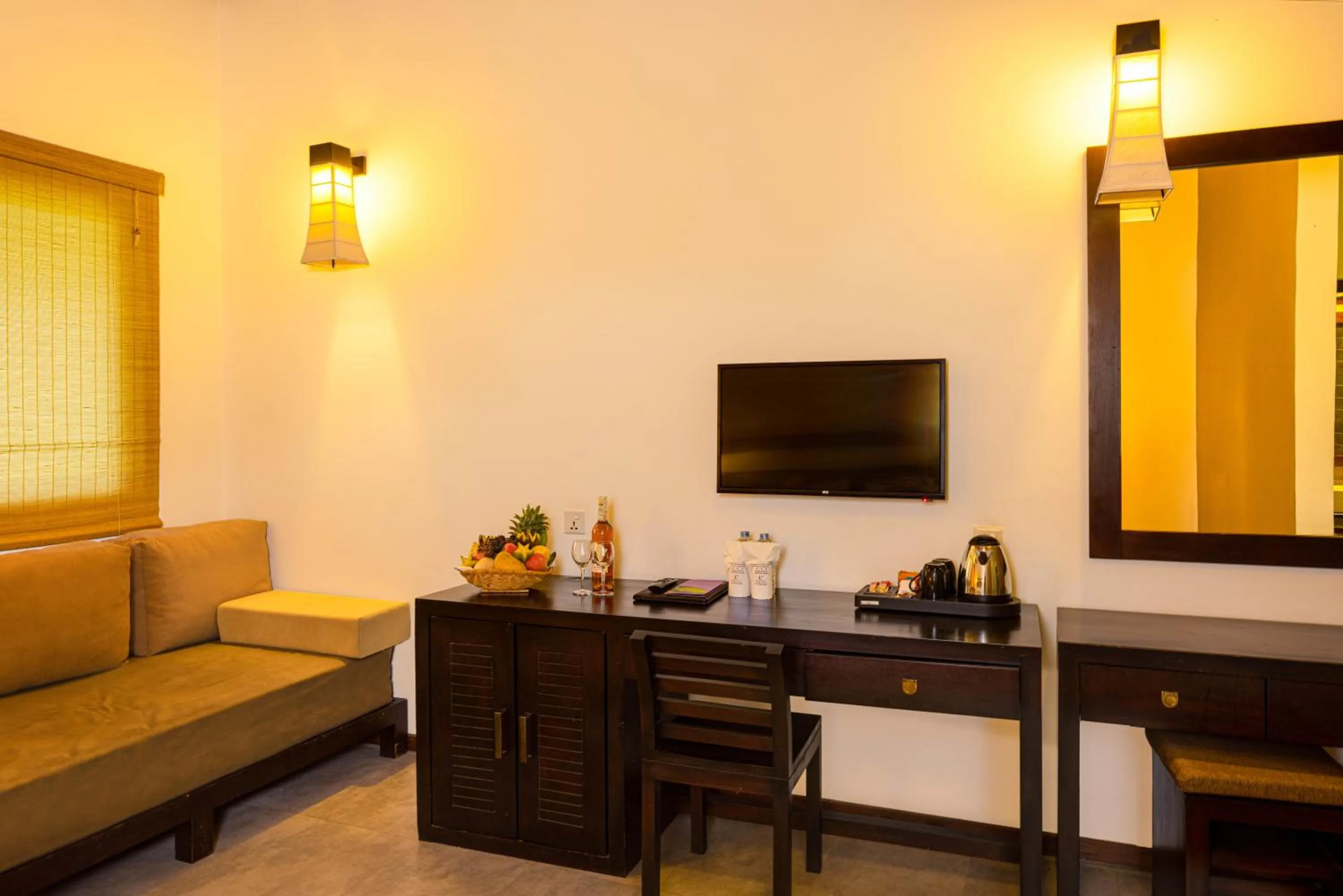 Seating area in Chaarya Resort & Spa