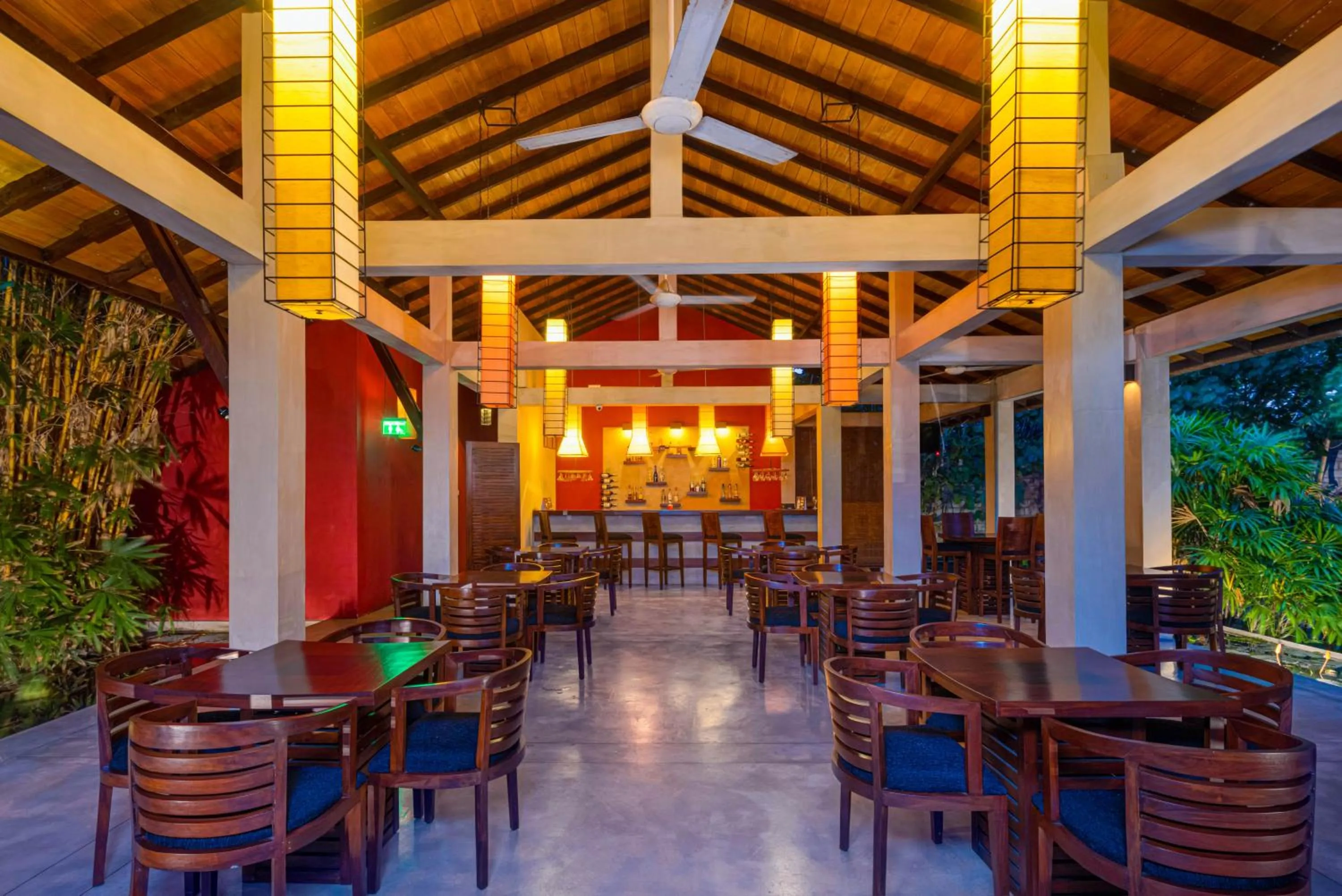 Lounge or bar in Chaarya Resort & Spa