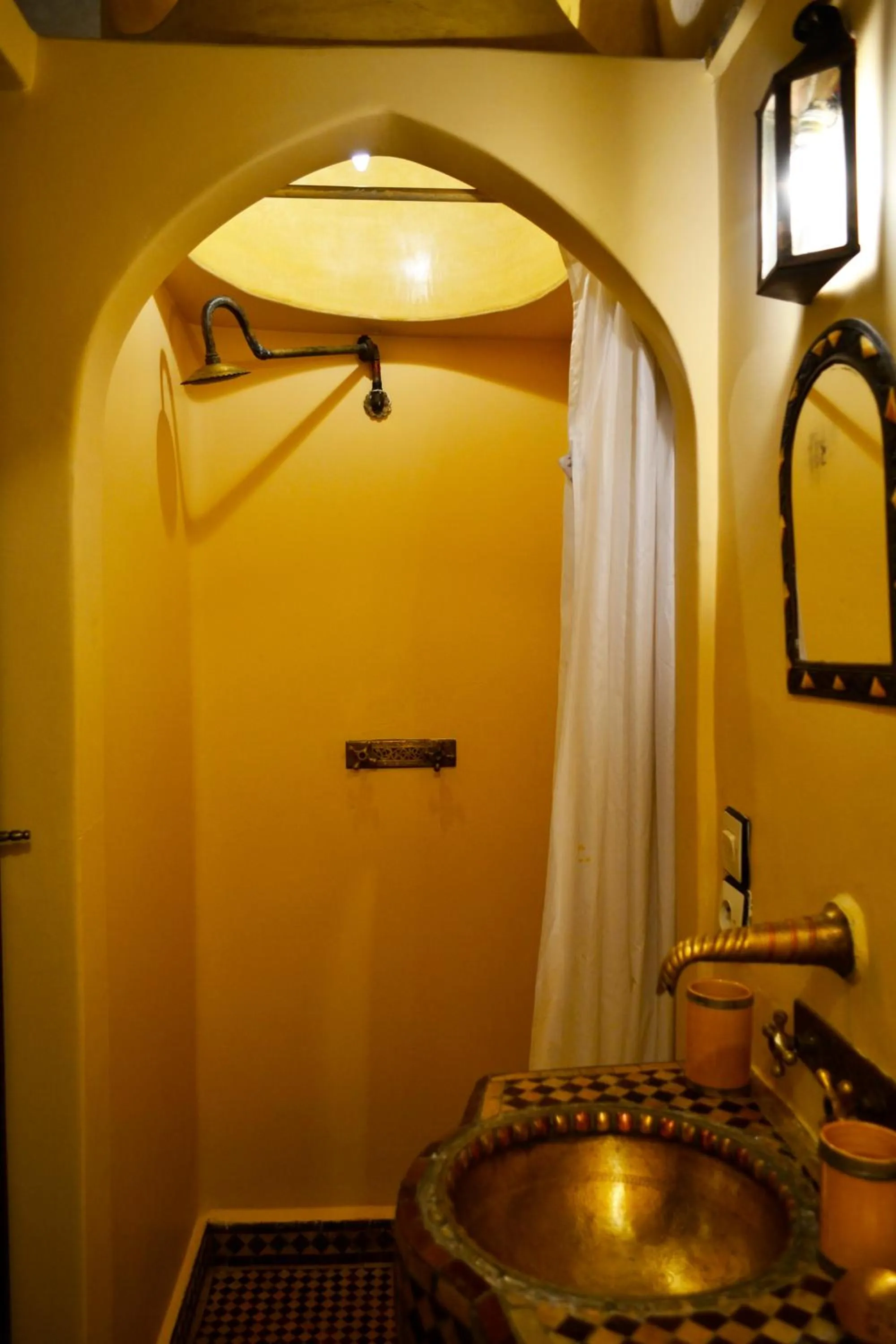 Bathroom in Riad Charik