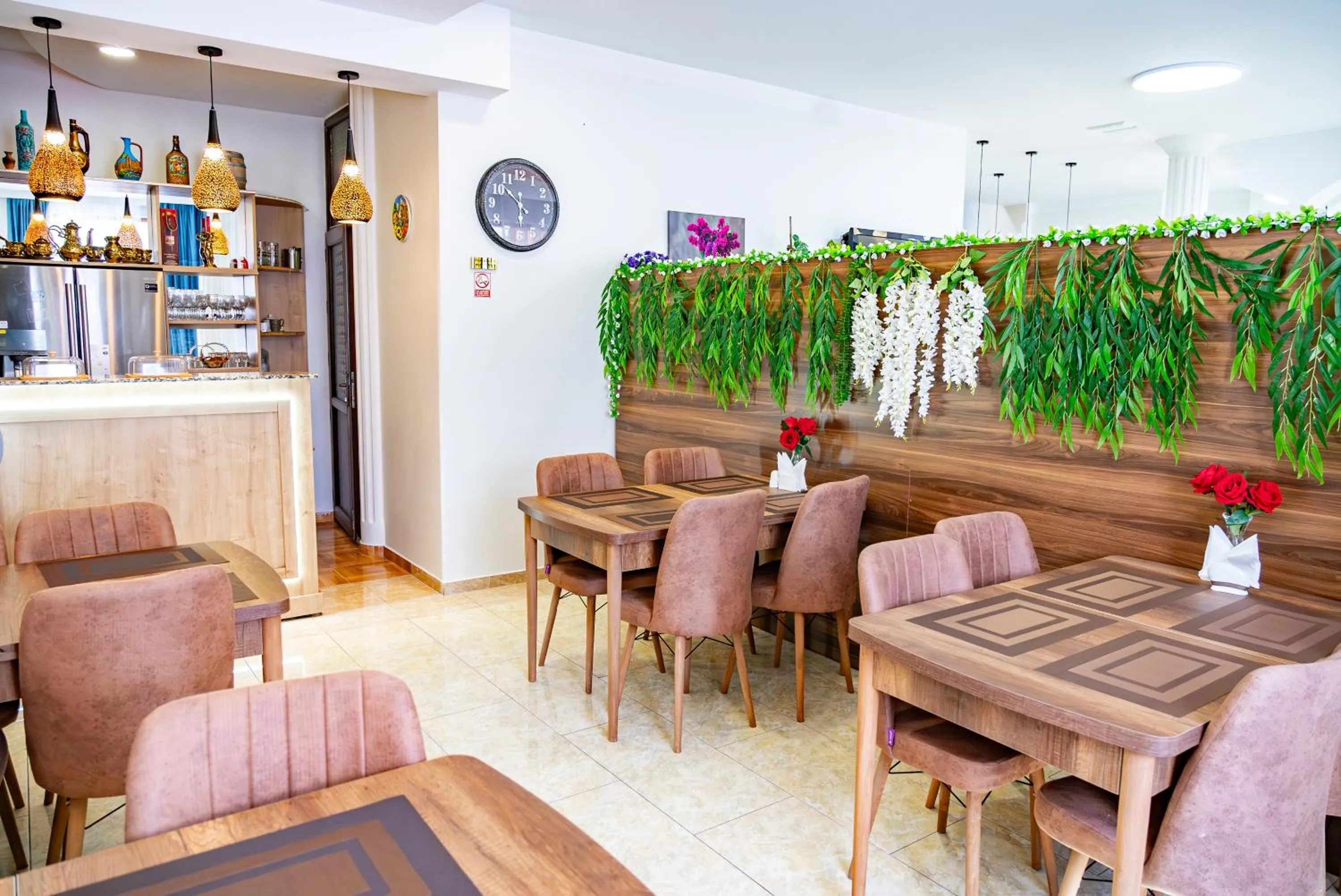 Restaurant/places to eat in Hotel Port Altus