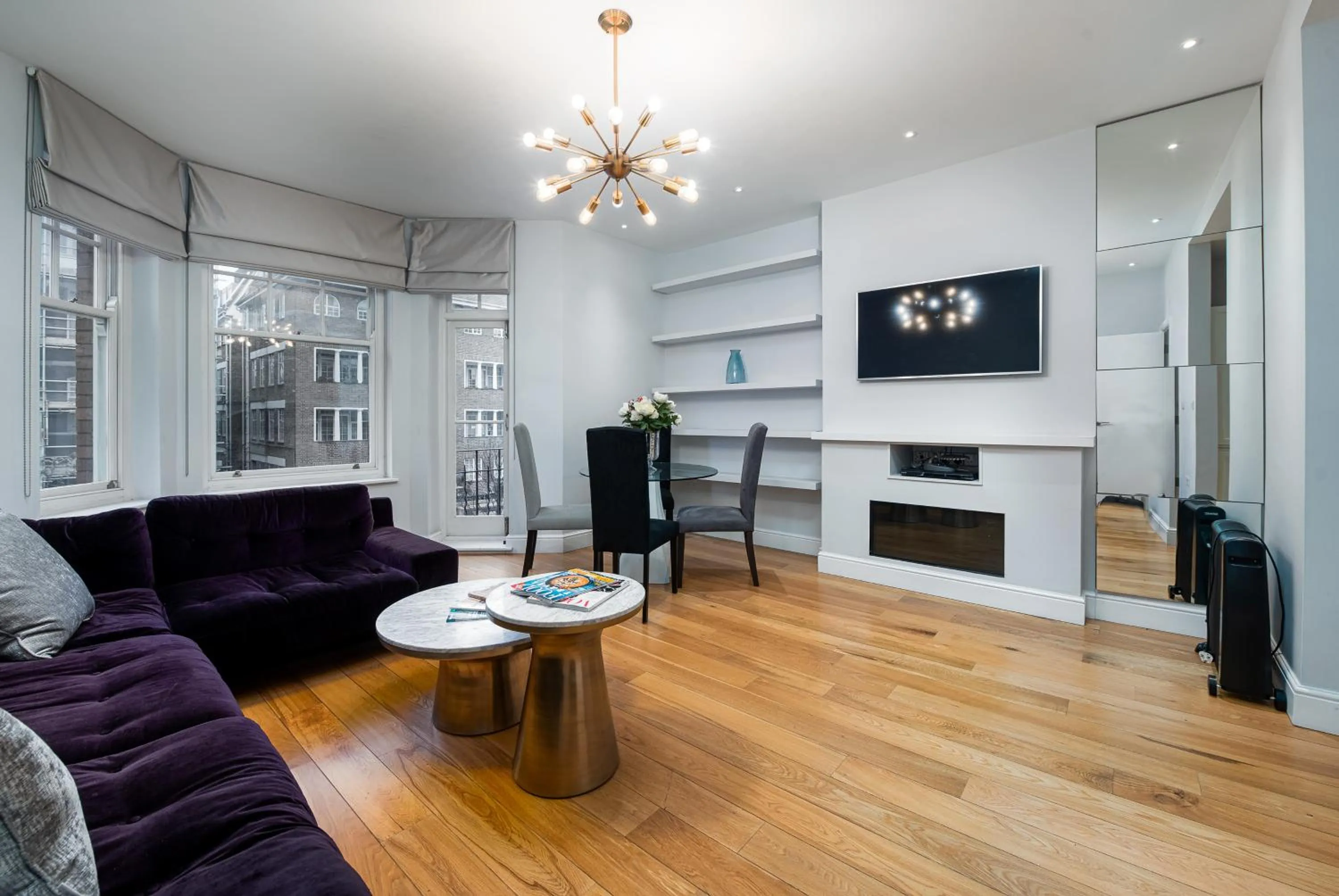 TV and multimedia in Beaufort Mansions , Chelsea