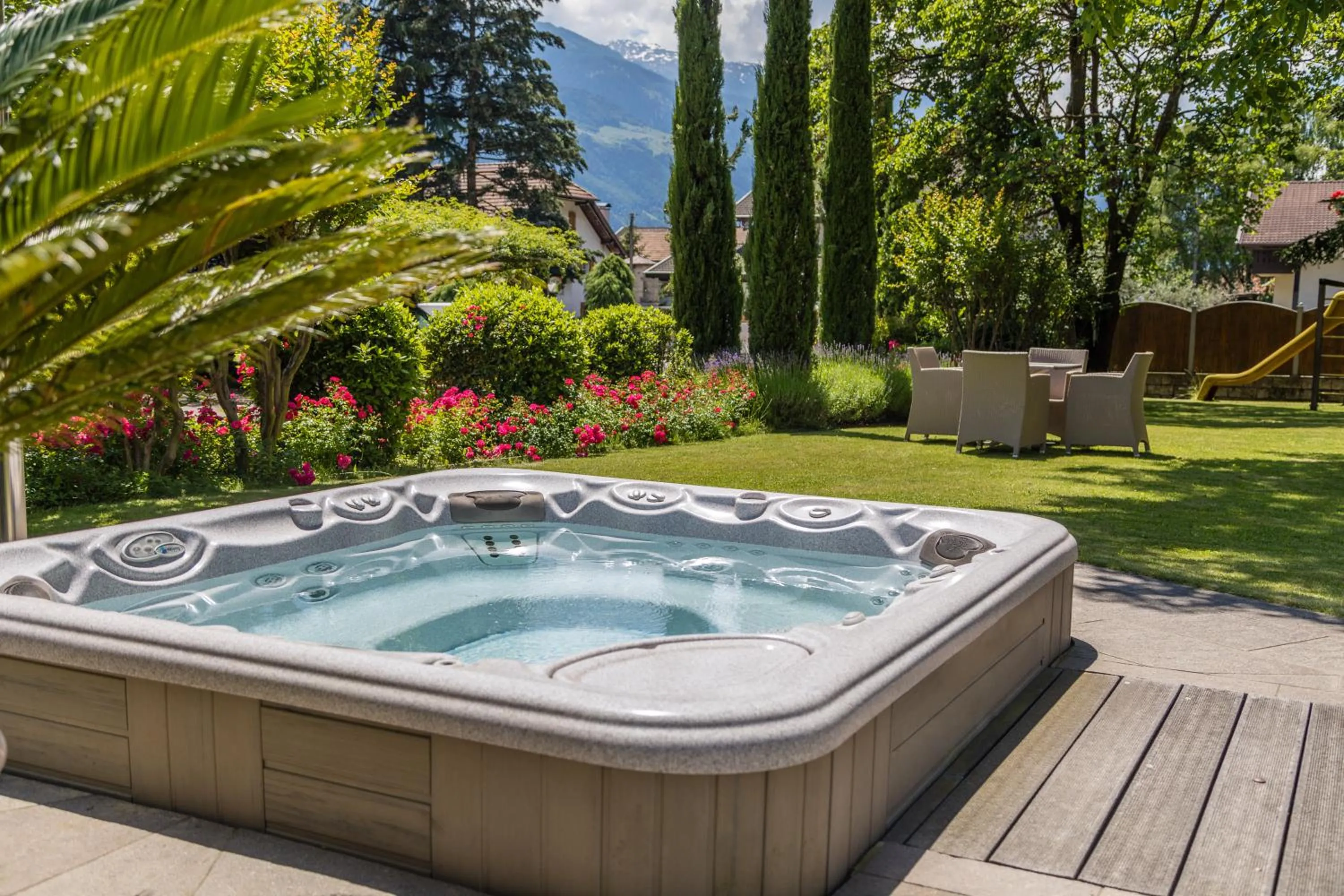 Hot Tub in Apartm. & BB Ferienidylle Gstrein