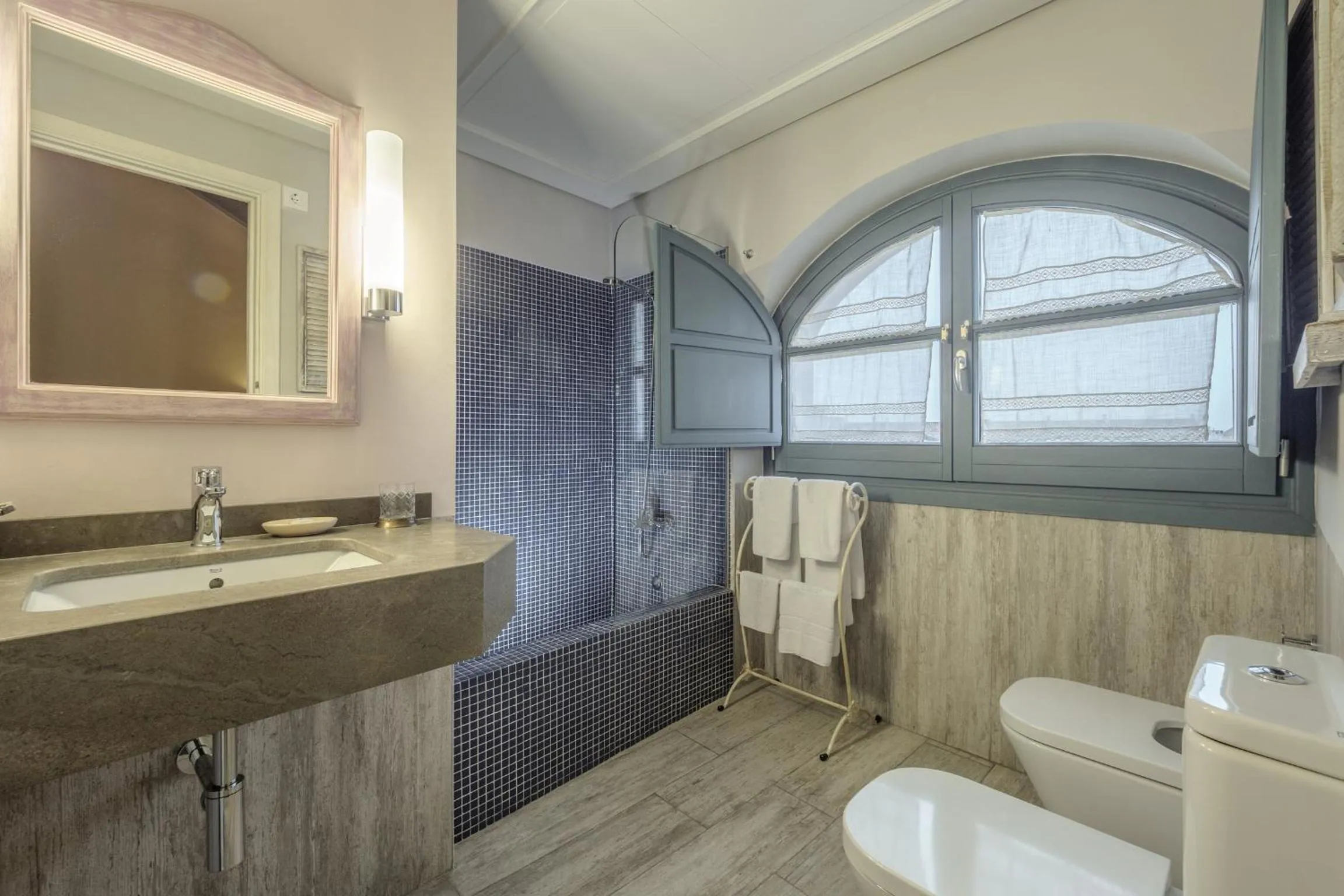 Bathroom in ApartaSuites Alberca Deluxe