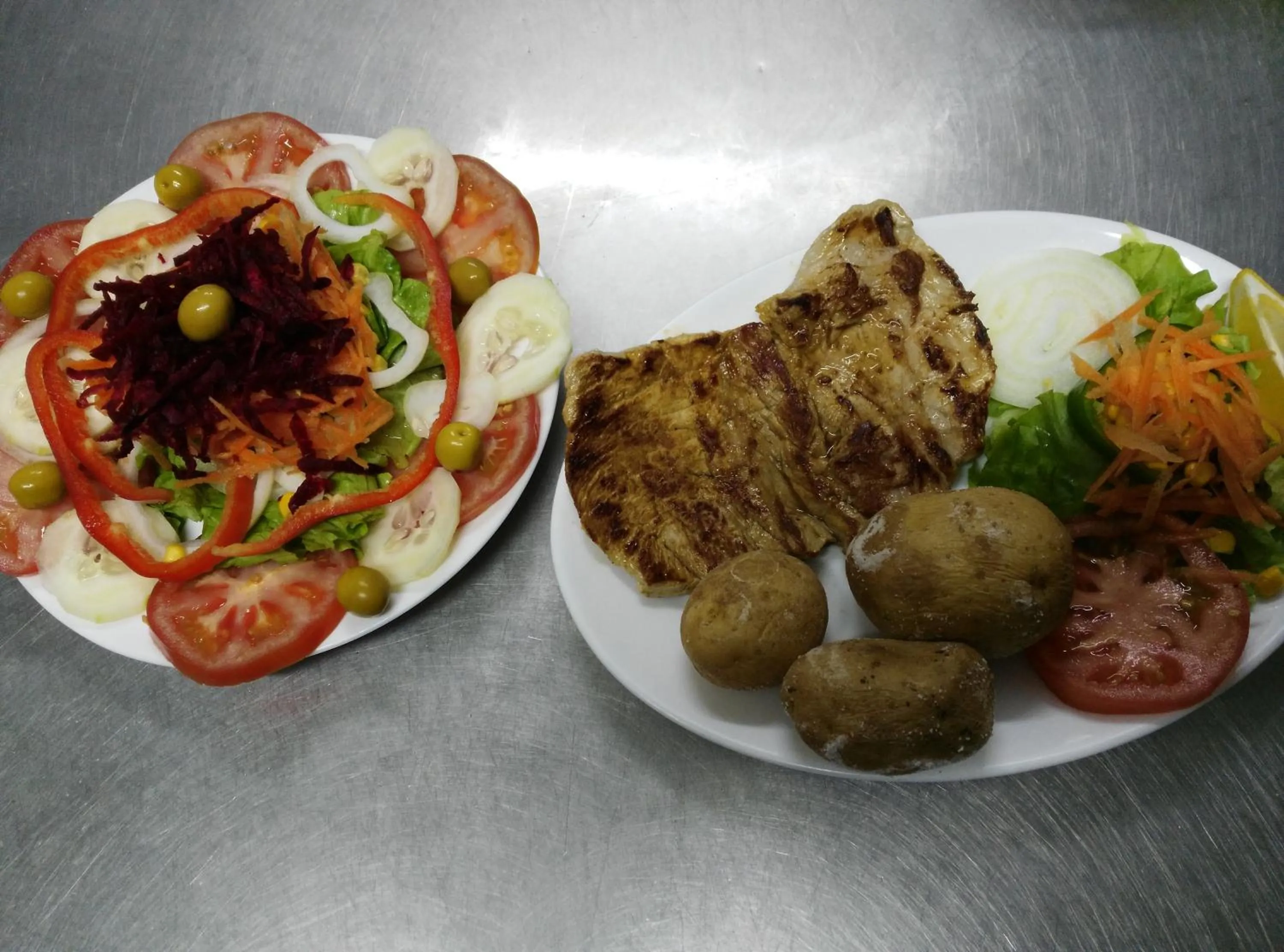 Food in Pensión Amparo Las Hayas