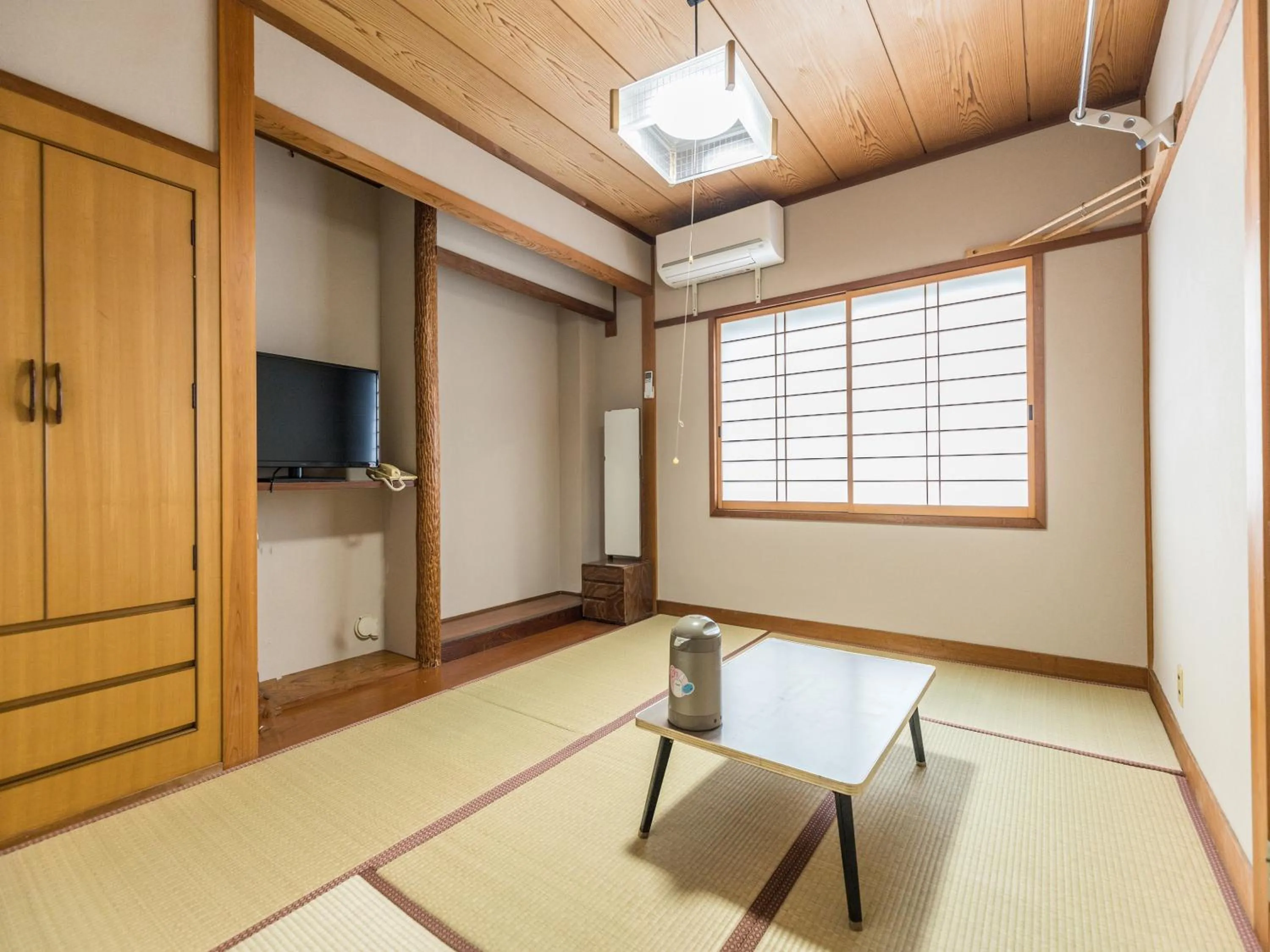 Photo of the whole room in Tabist Miya Yokkaichi Suizawa