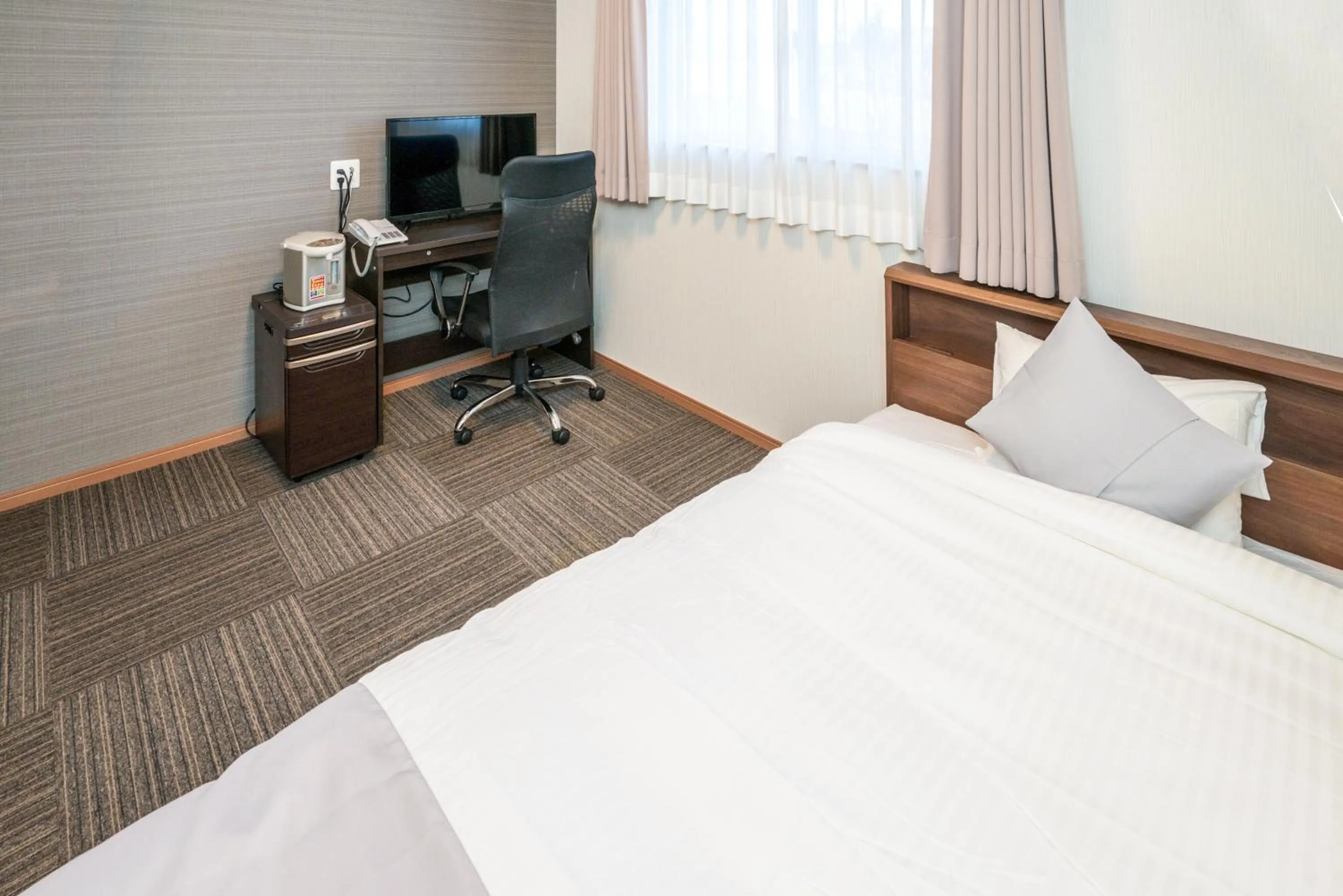 Photo of the whole room, Bed in Tabist Miya Yokkaichi Suizawa