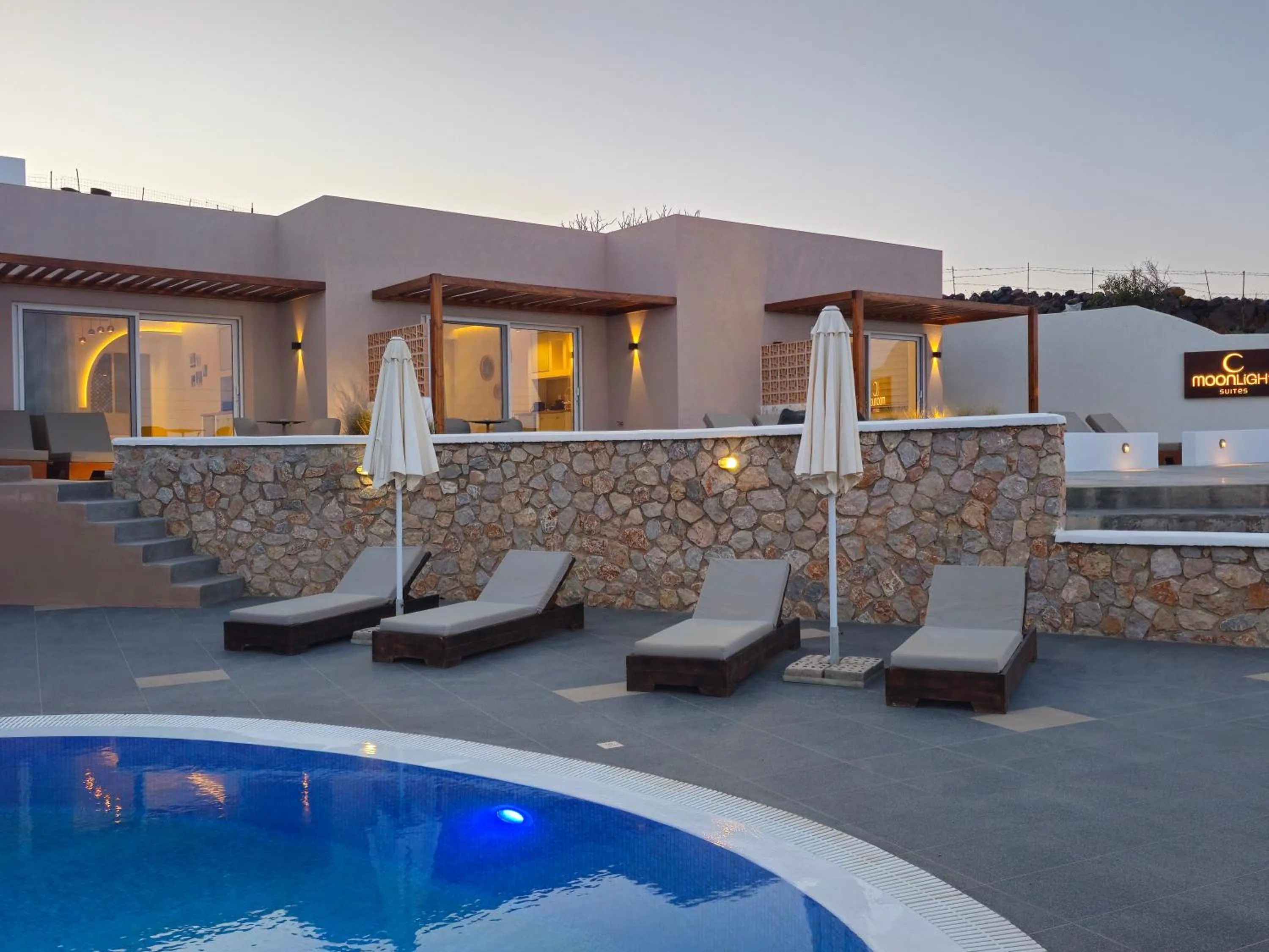 Property building in Moonlight Apartments & Suites