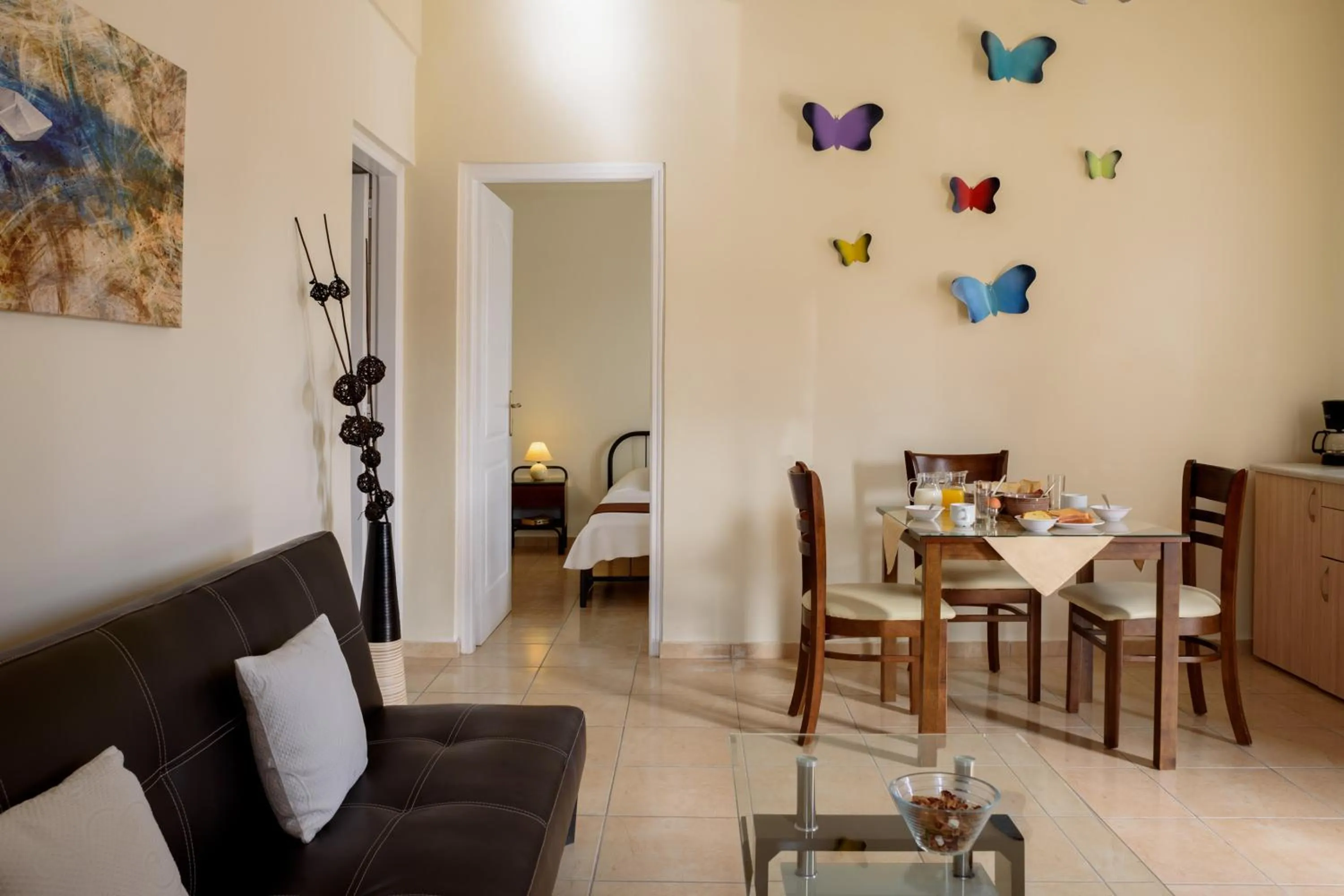 Living room in Moonlight Apartments & Suites