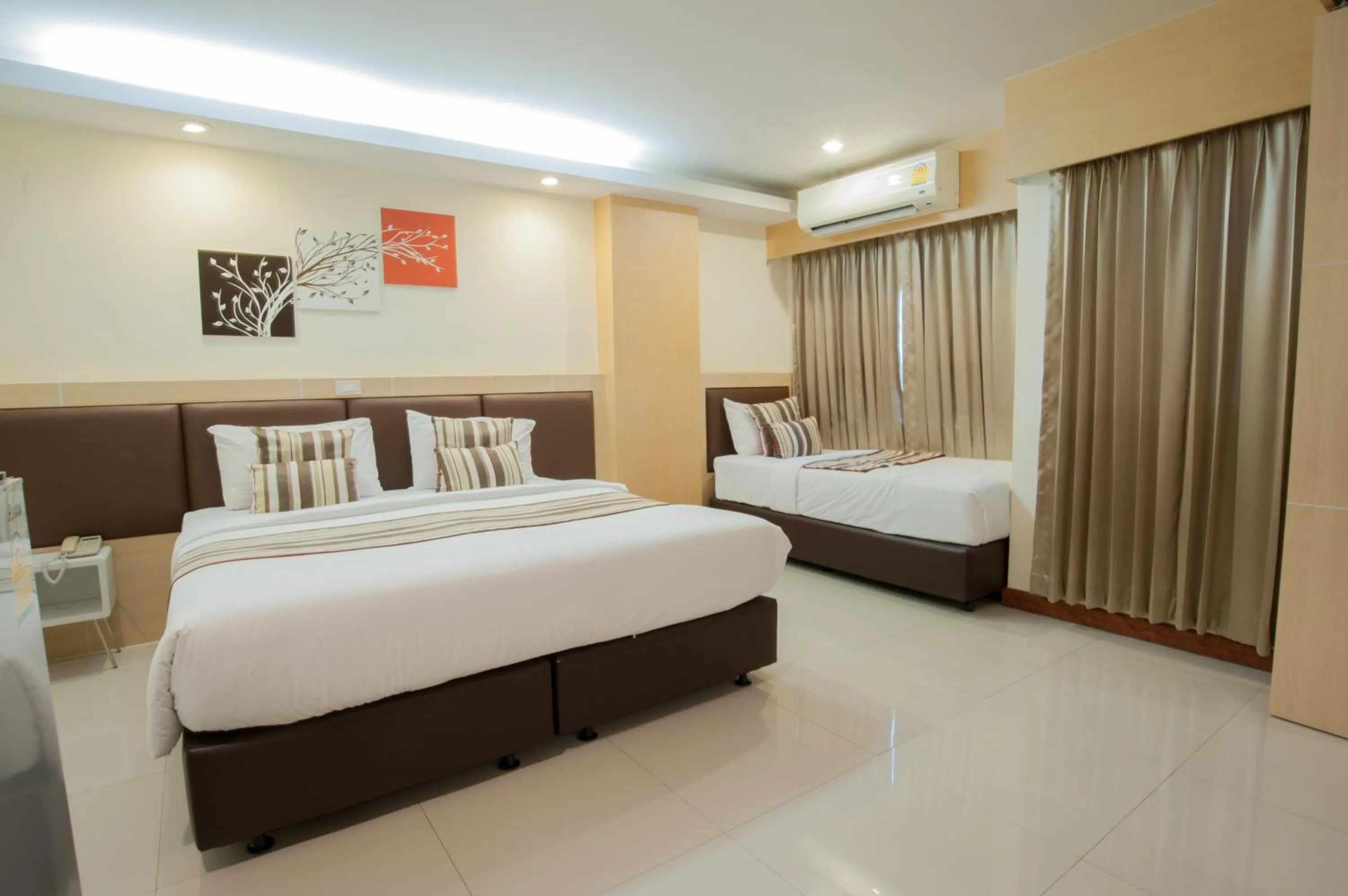 Facility for disabled guests, Bed in Taragrand Donmuang Airport Hotel